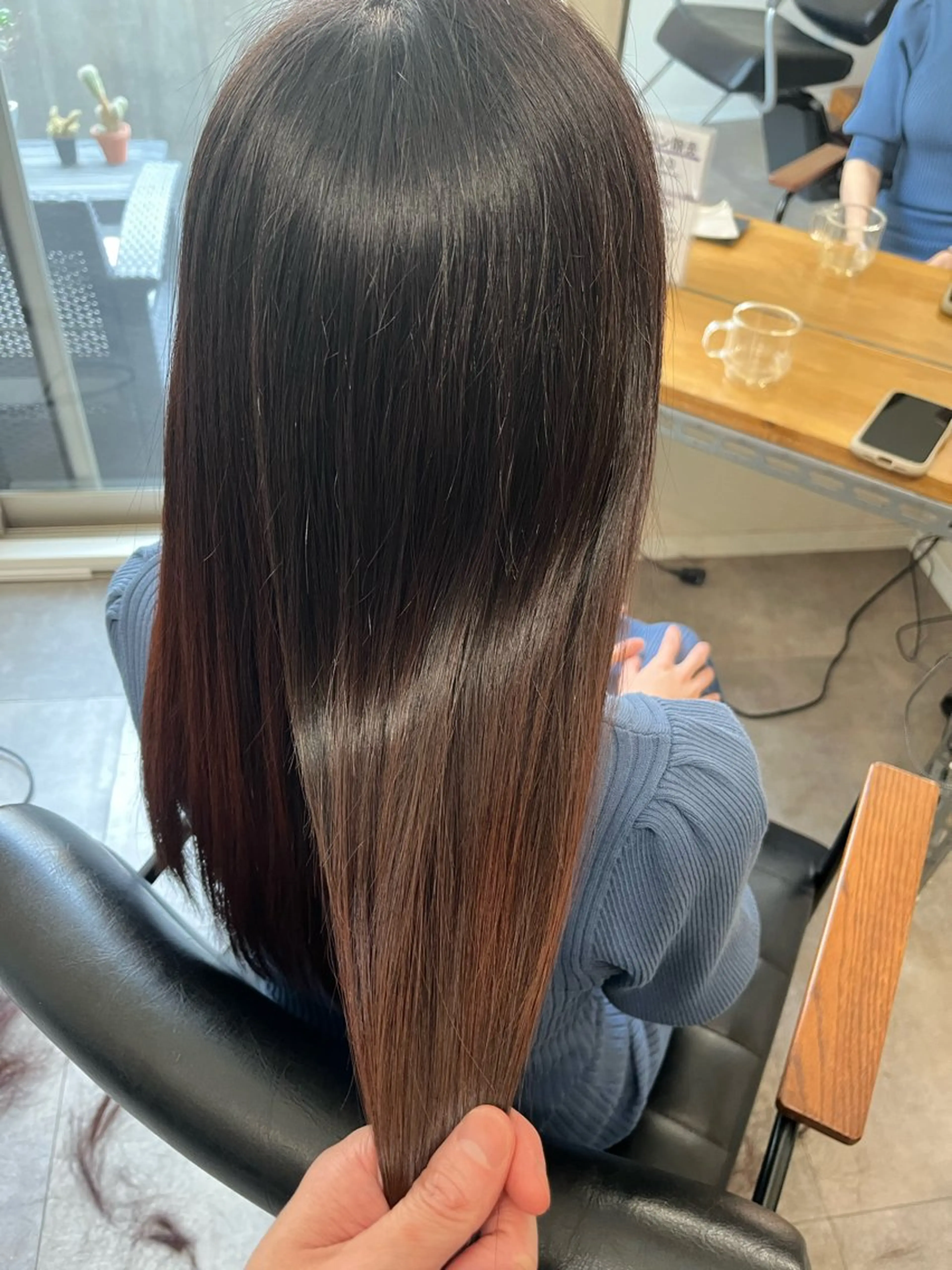 ロング カラー カット ヘアカラー トリートメント OFF YUYAのヘアスタイル