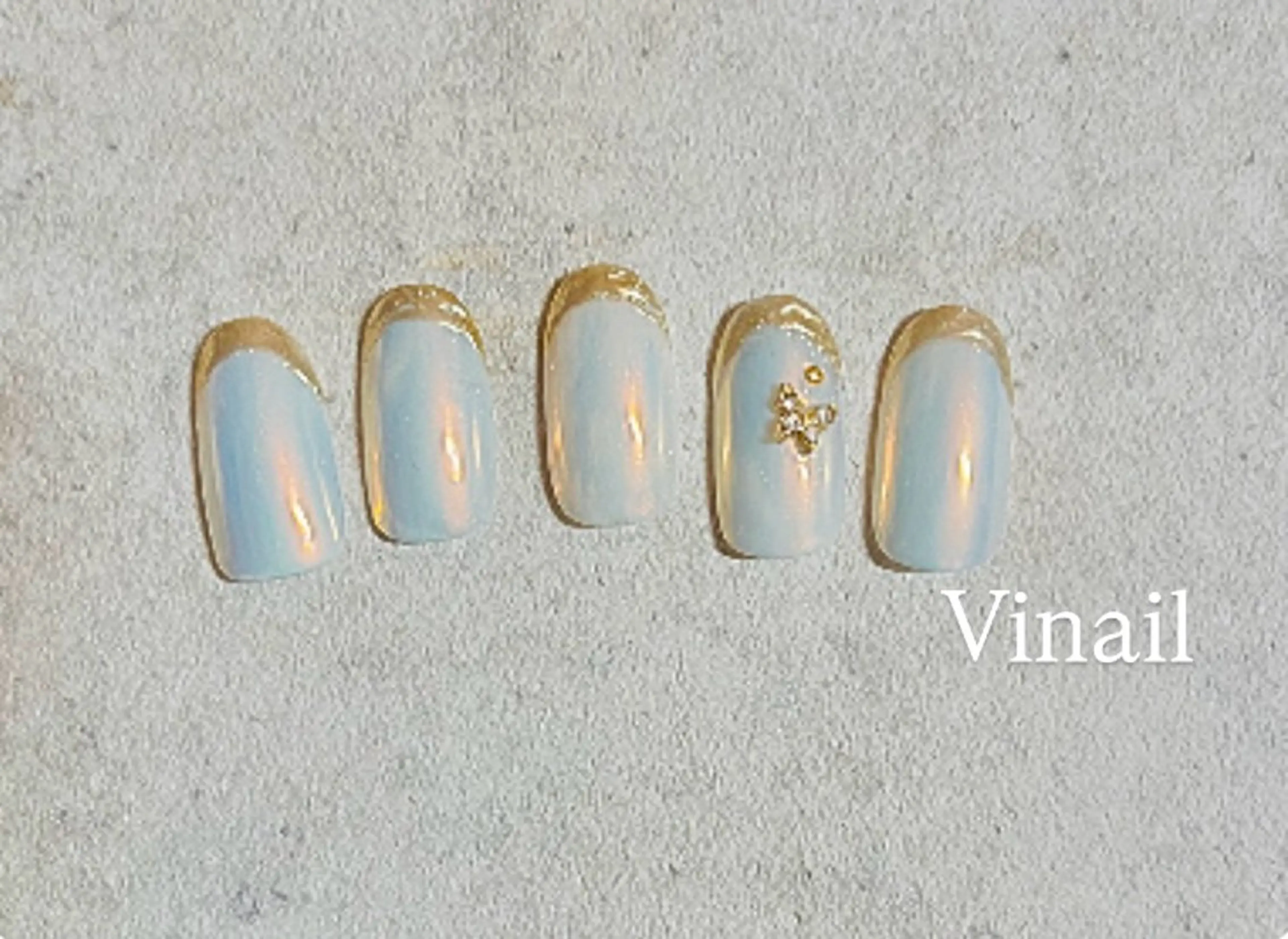 ネイル ハンドネイル ViNAIL Kouのネイルデザイン
