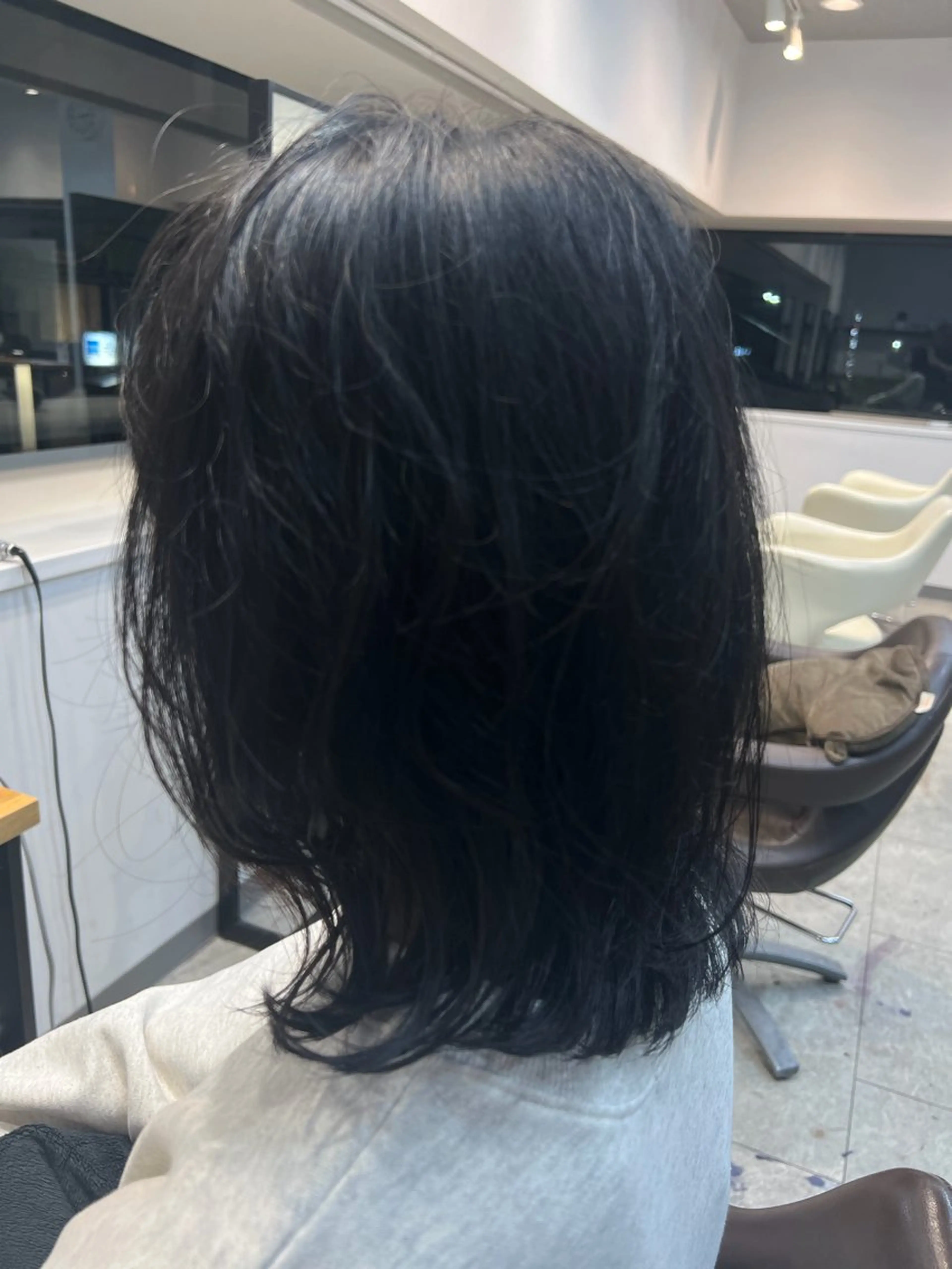 ミディアム ミディアムパーマ neaf 六本木店所属・六本木🫧ハイライト 望月彩音のヘアスタイル