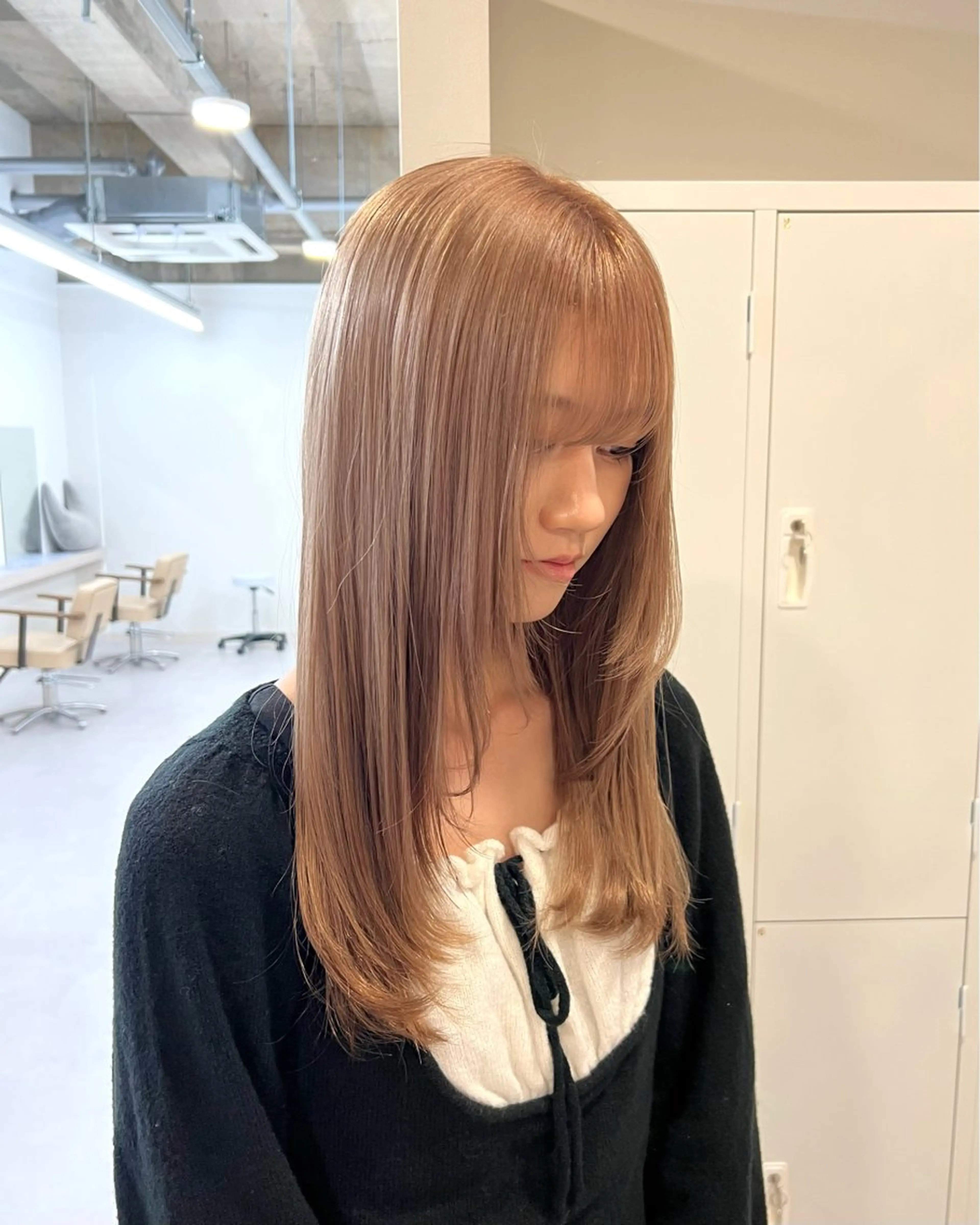 セミロング カラー ベージュカラー ブリーチ ケアブリーチ ハイトーンカラー ミルクティーベージュ ヘアカラー ブリーチカラー🦋‪ 田中さくらのヘアスタイル