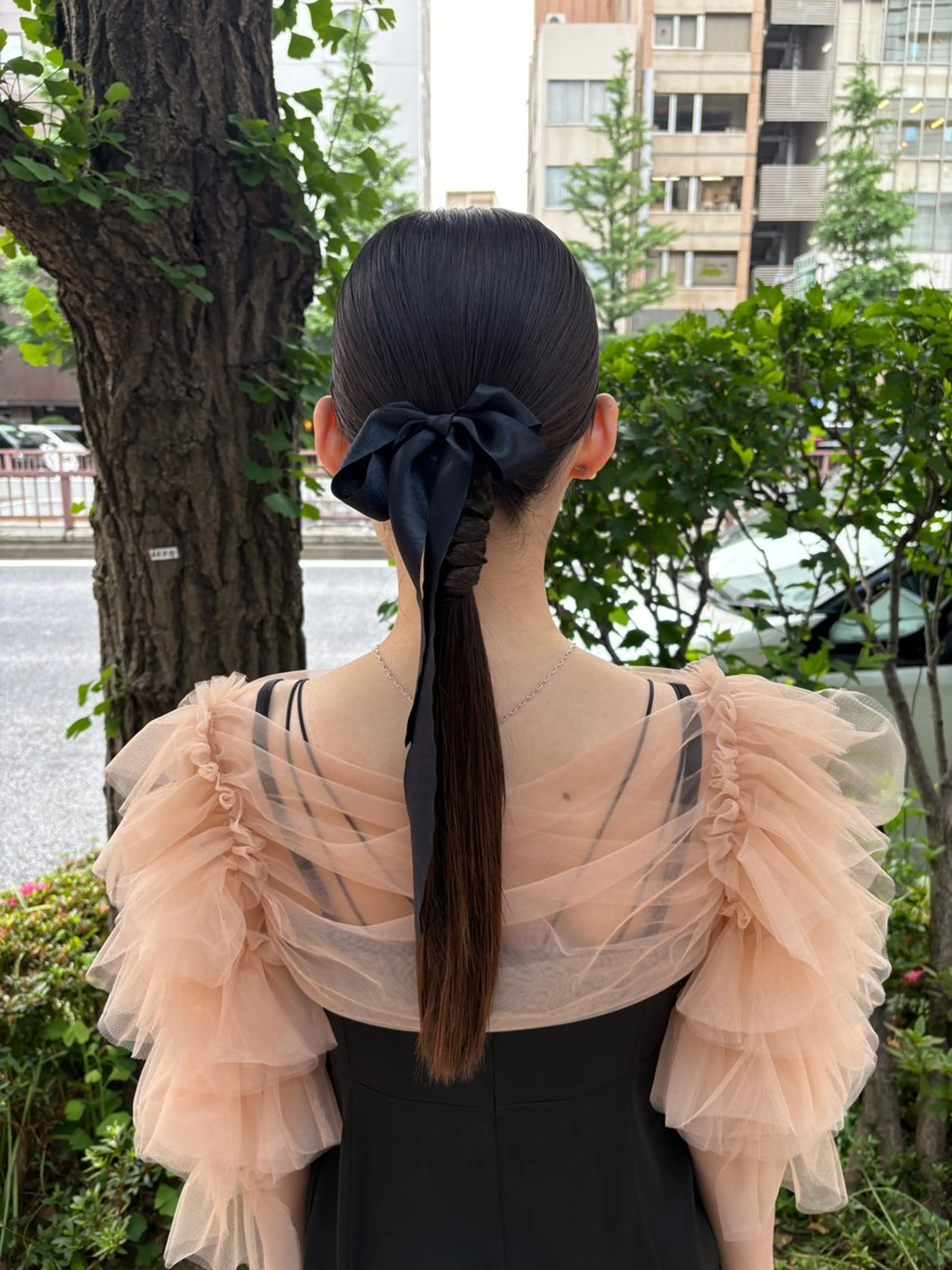 ⭐️グロッシーリボン付お呼ばれヘアセット⭐️【早朝料金無料】（1m以内）　⚠︎前日までにご希望画像を必ずお送りくださいの写真