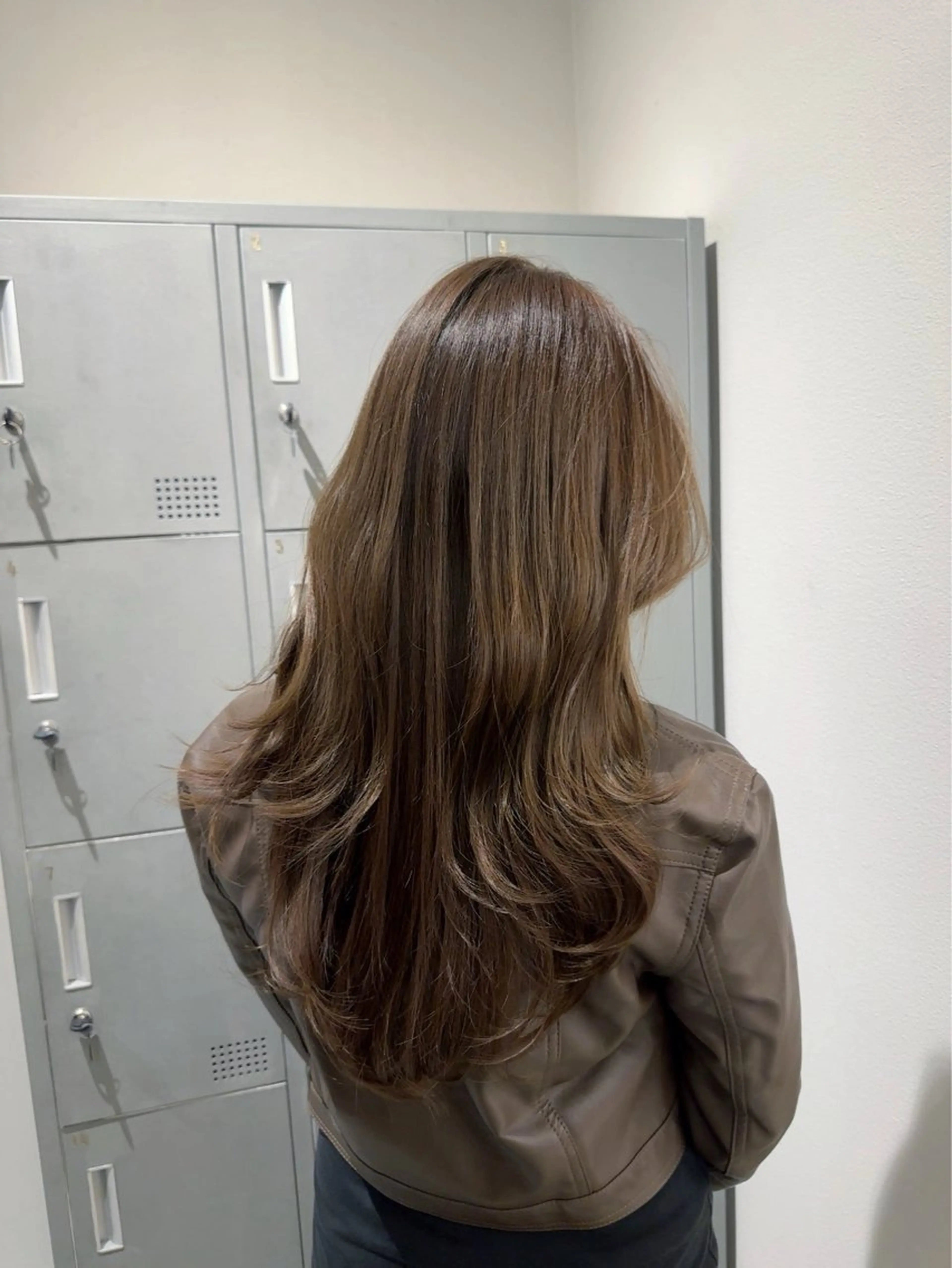 ロング 透明感カラー/レイ ヤーカット/KaHoのヘアスタイル