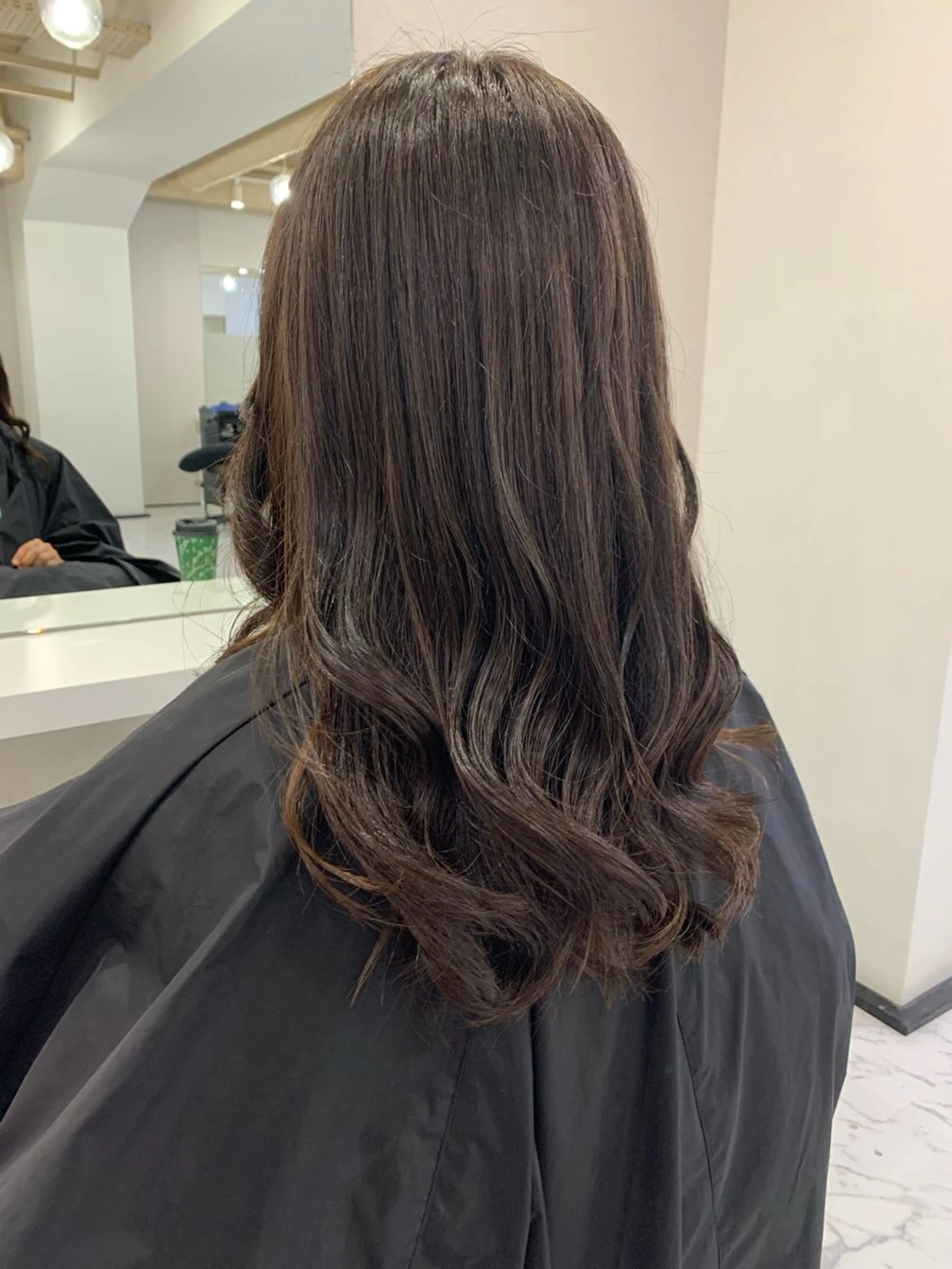 セミロング カラー アディクシーカラー 高橋 一樹のヘアスタイル