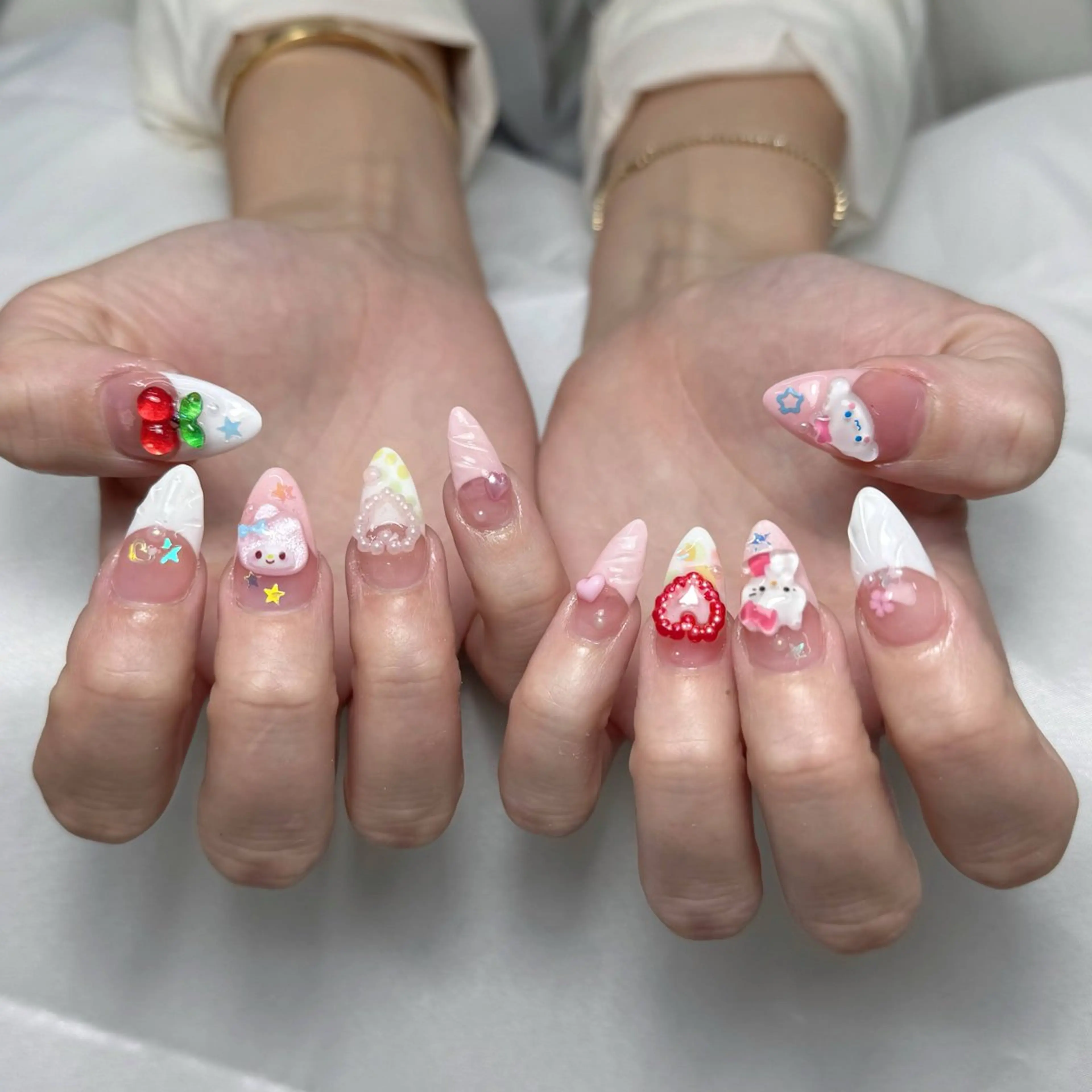 ネイル ハンドネイル ハンドケア Nova Nail Salonのネイルデザイン