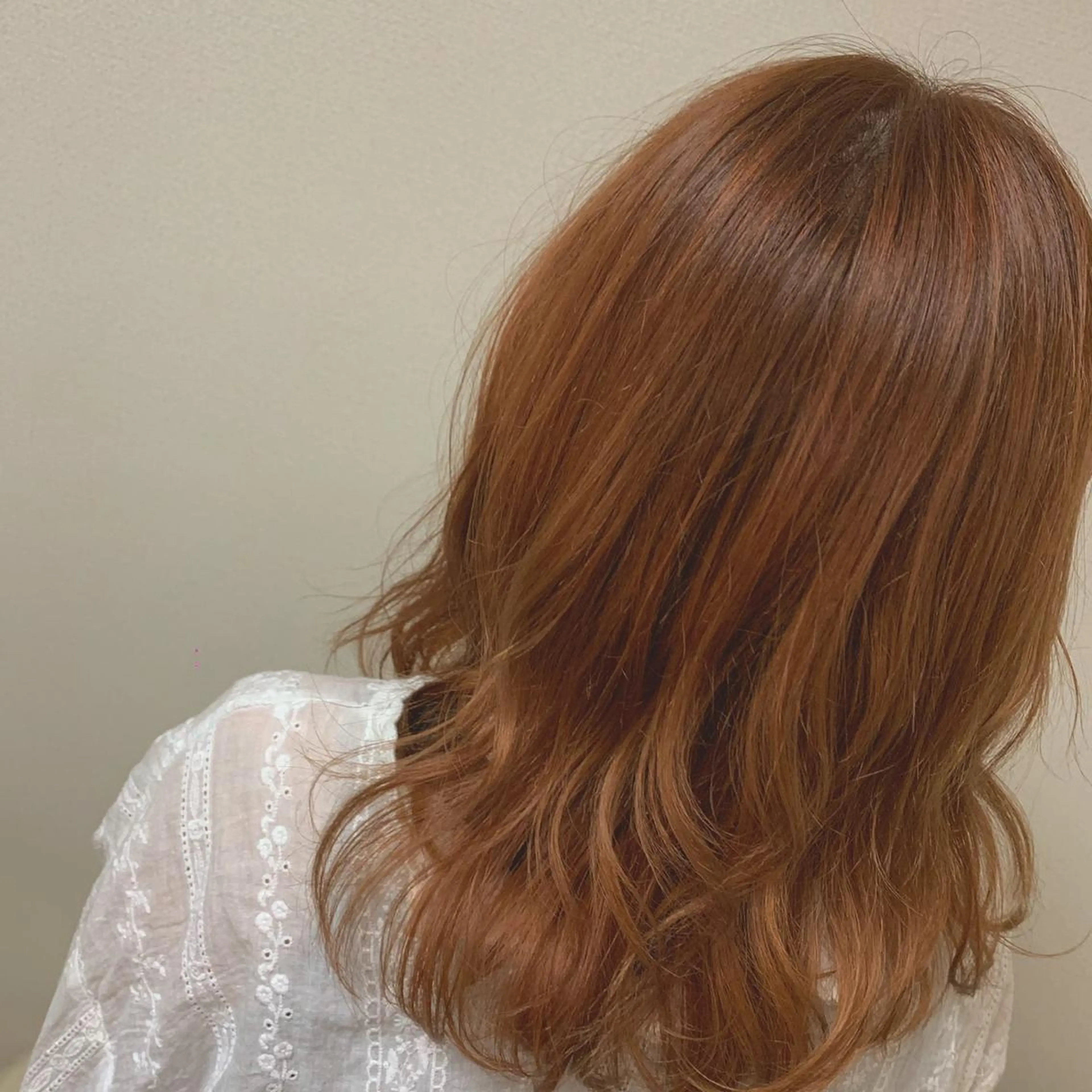セミロング 縮毛矯正×韓国ヘア ×髪質改善×レイヤーのヘアスタイル