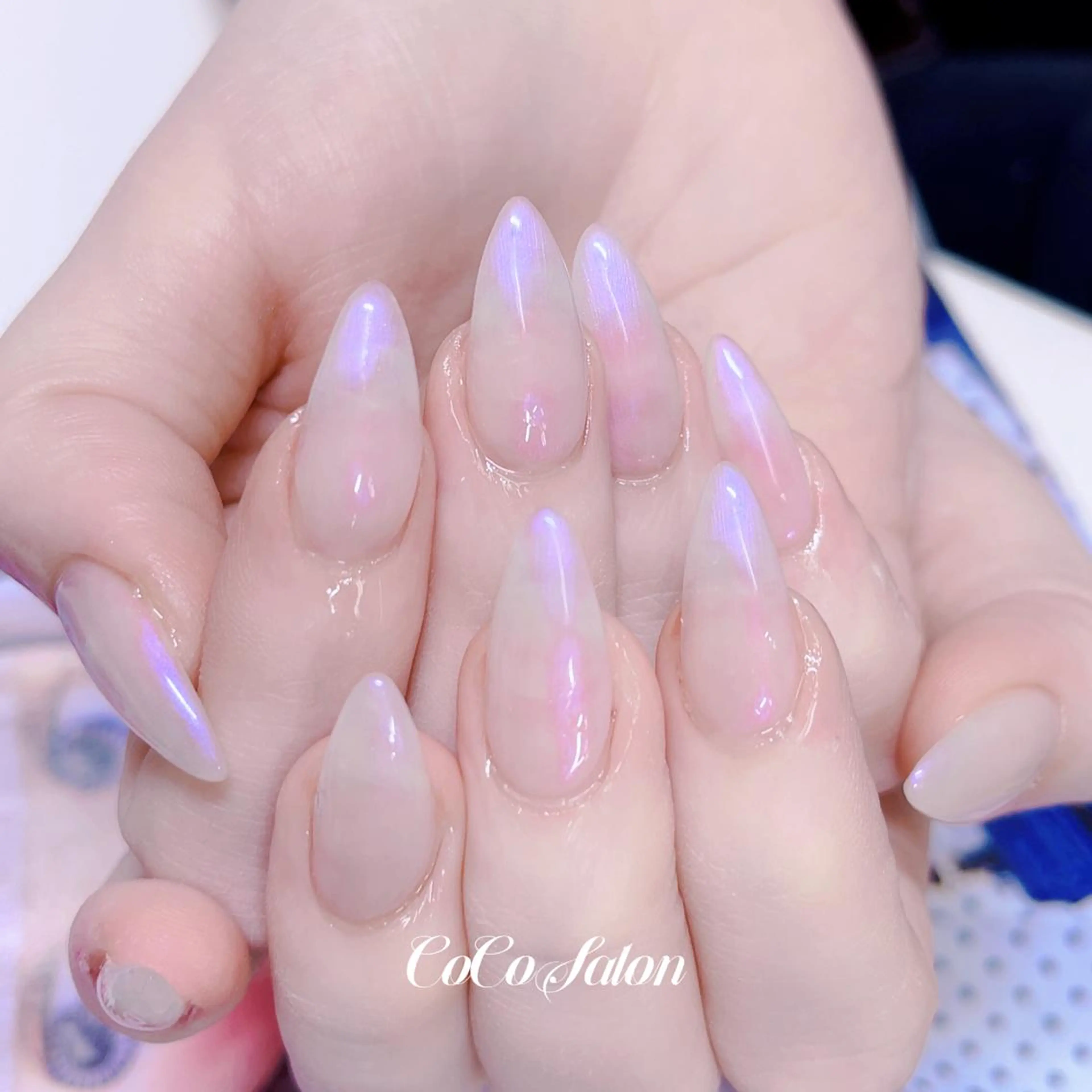 ネイル オーロラネイル ワンカラーネイル スカルプネイル ハンドネイル CoCoSalon ネイル/まつ毛予約のネイルデザイン