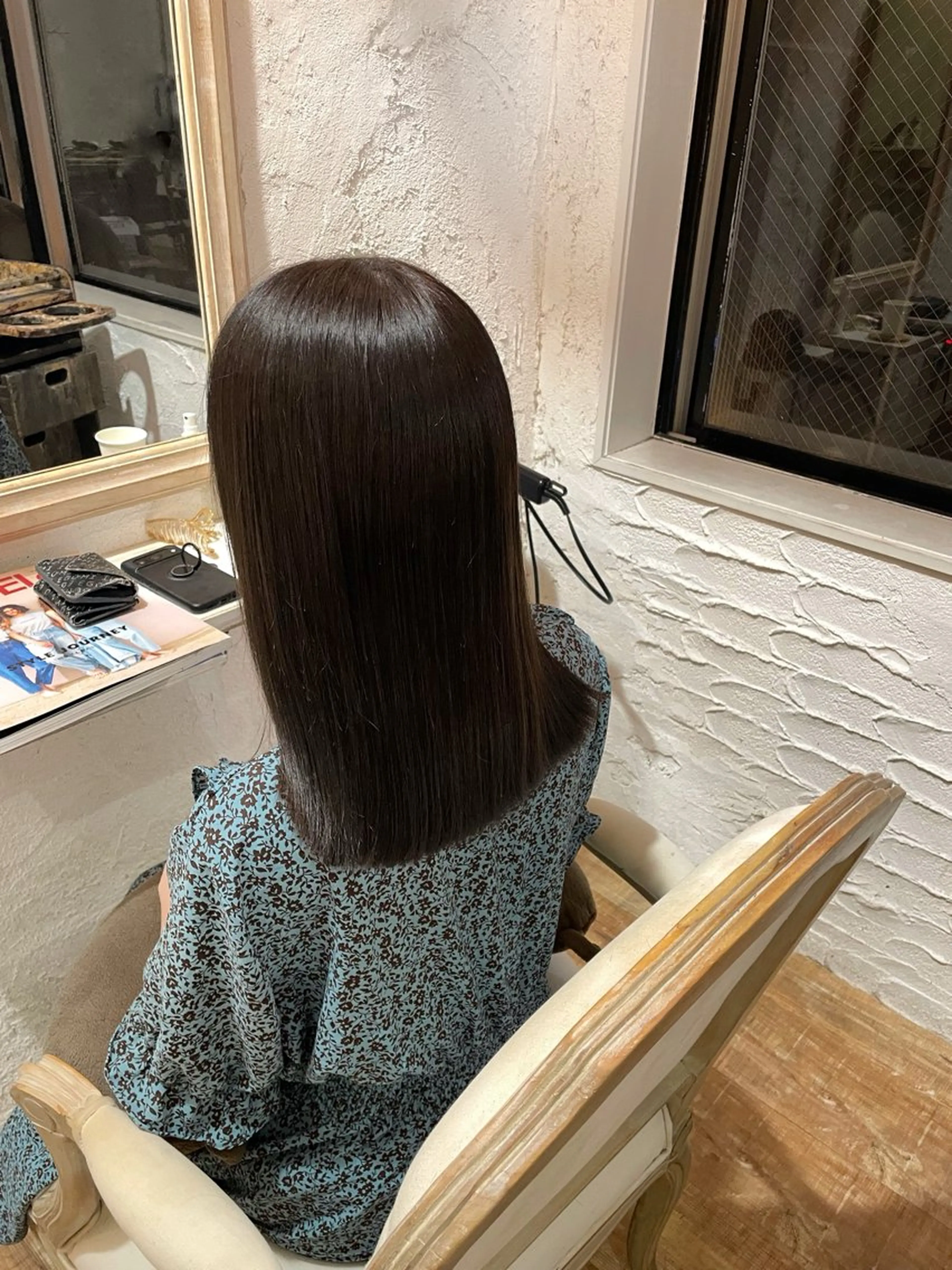 セミロング 浅沼 ほのかのヘアスタイル