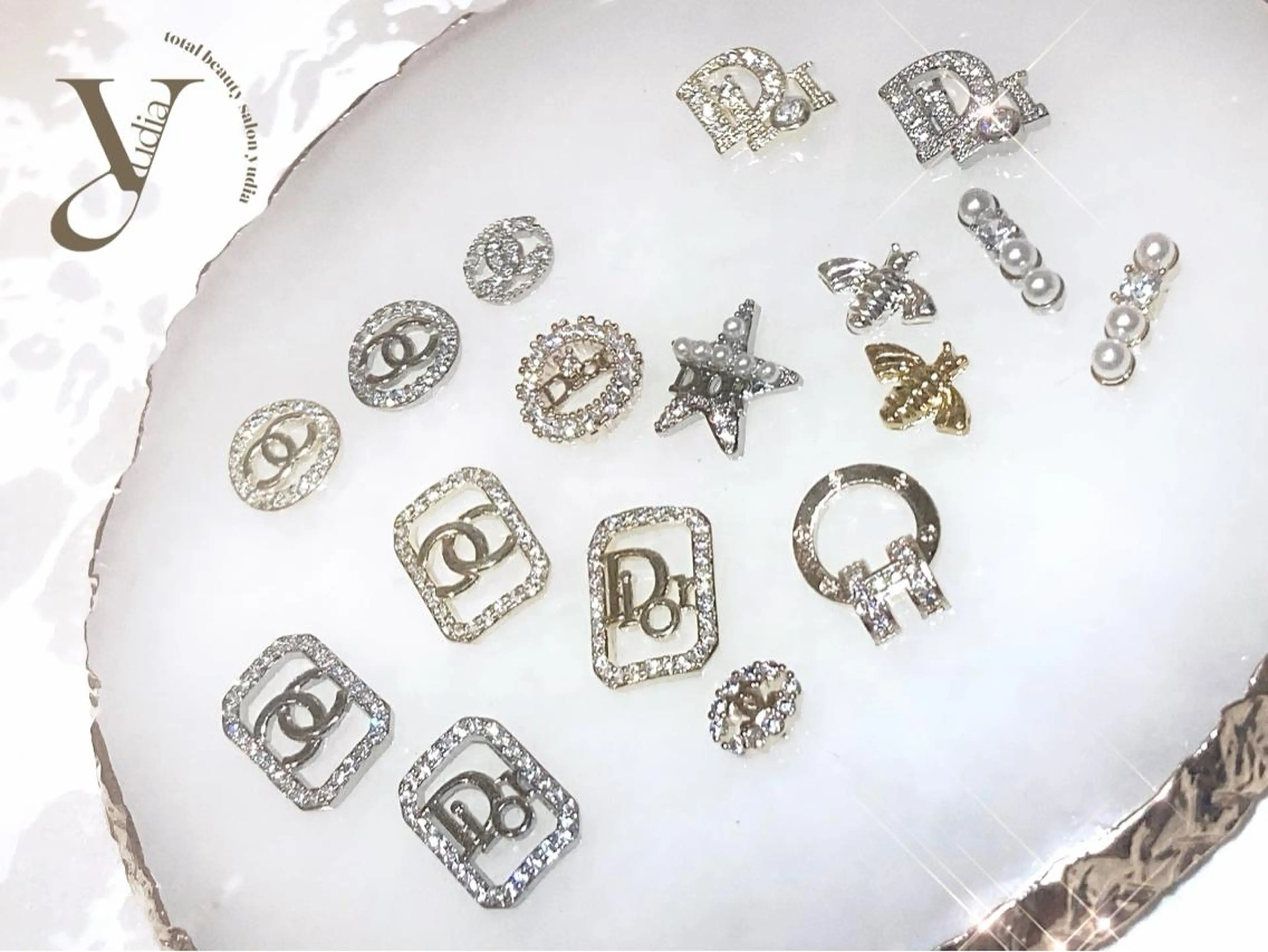 ネイル ちゅるんネイル🪄 耳ツボジュエリー🔗のネイルデザイン