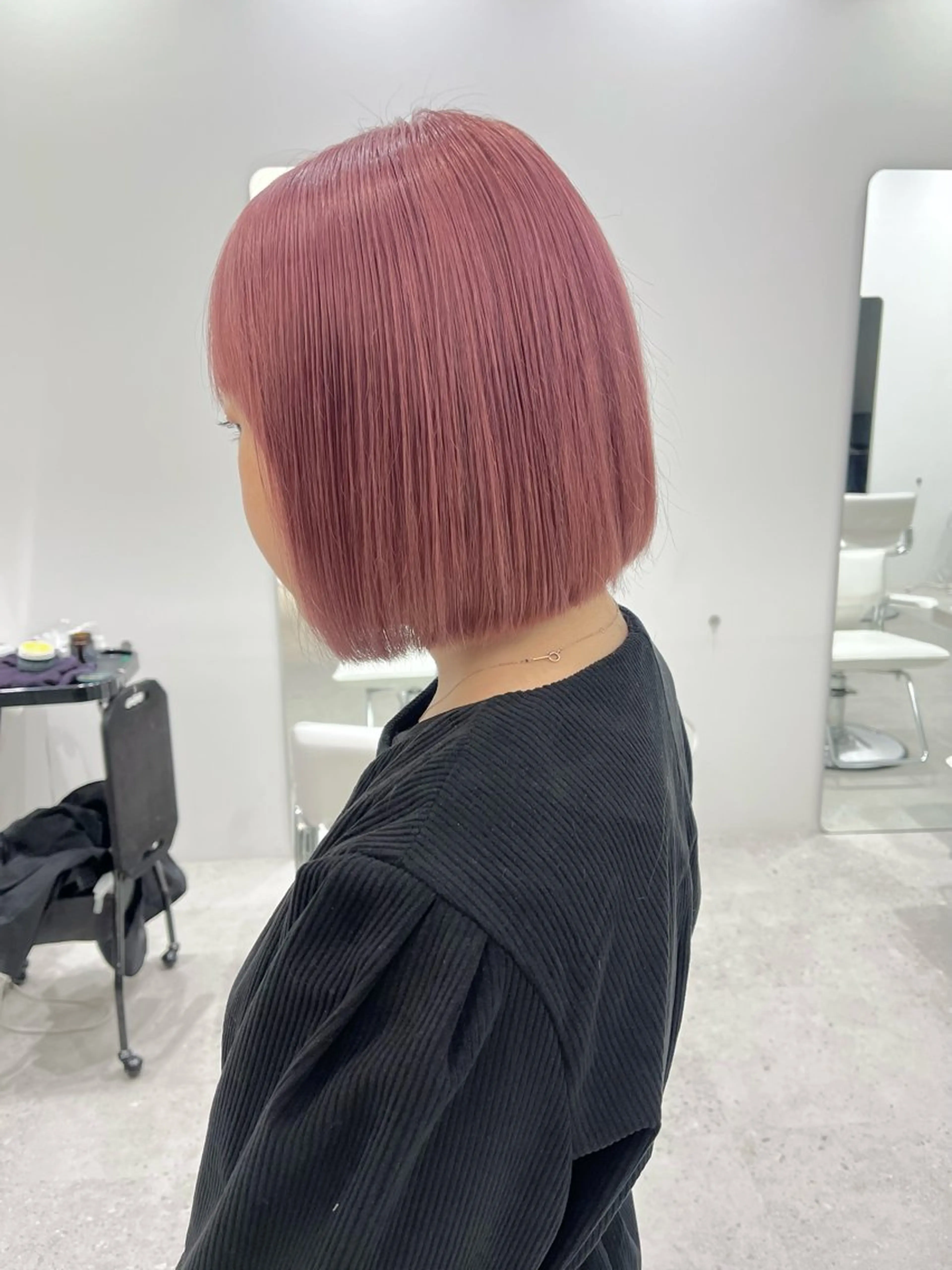 ミディアム カラー ブリーチ ピンクカラー iLi所属・iLi 《イリ》のヘアスタイル