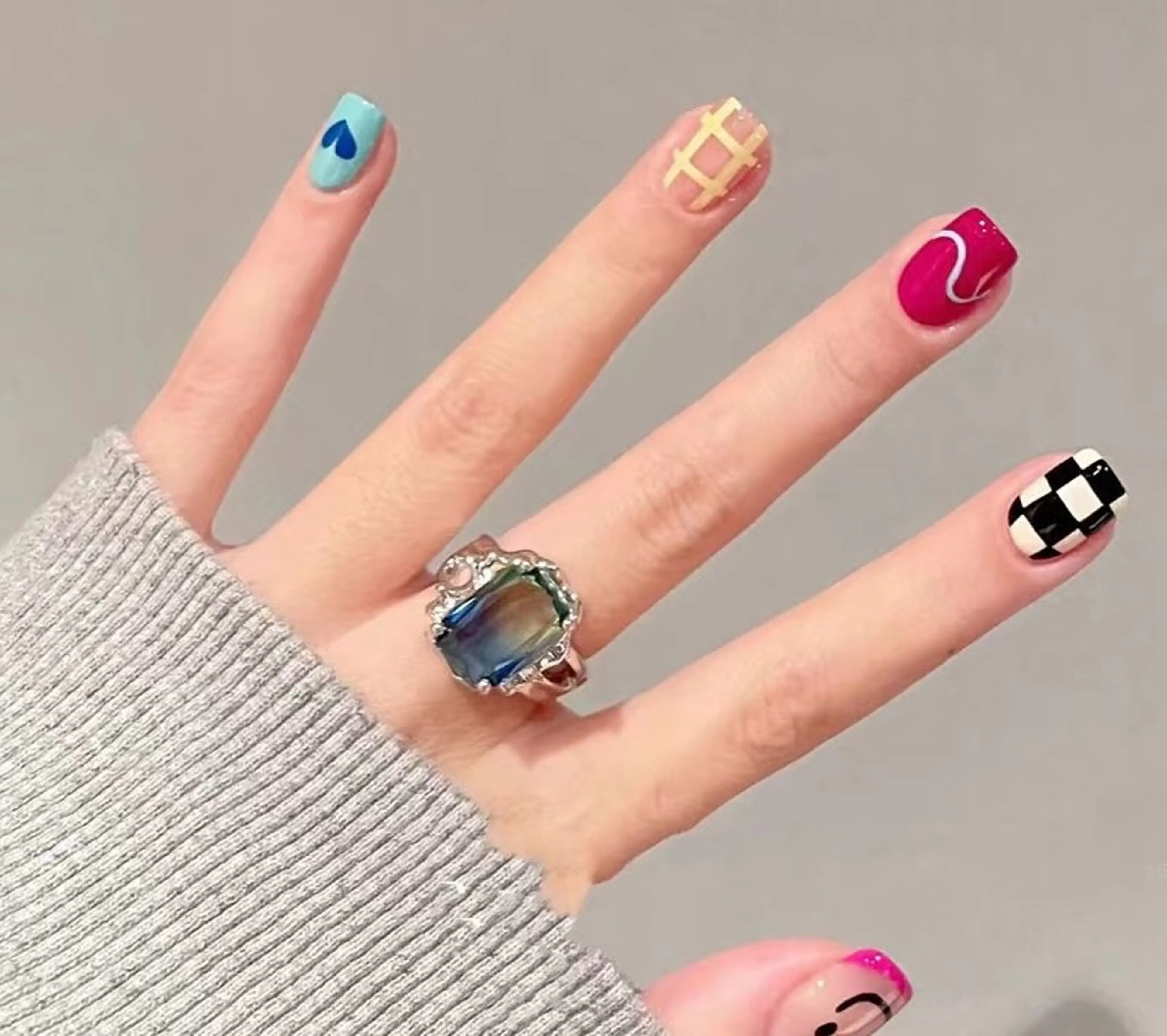ネイル hello.nail所属・Horie 雪のネイルデザイン