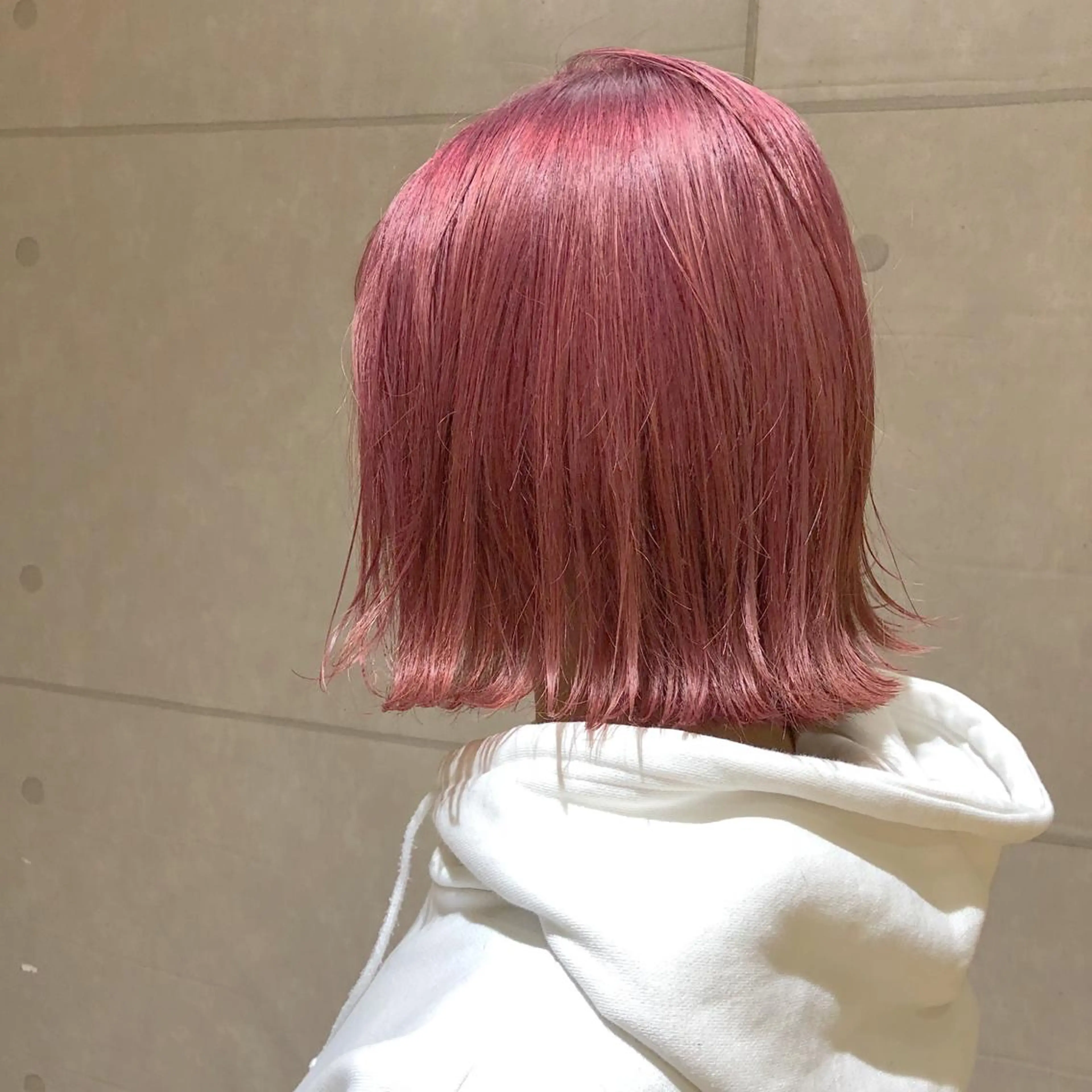 ミディアム カラー パーマ ヘアアレンジ ハイトーンカラー ピンクカラー ヘアカラー LUCK本厚木 浦住 貴大のヘアスタイル