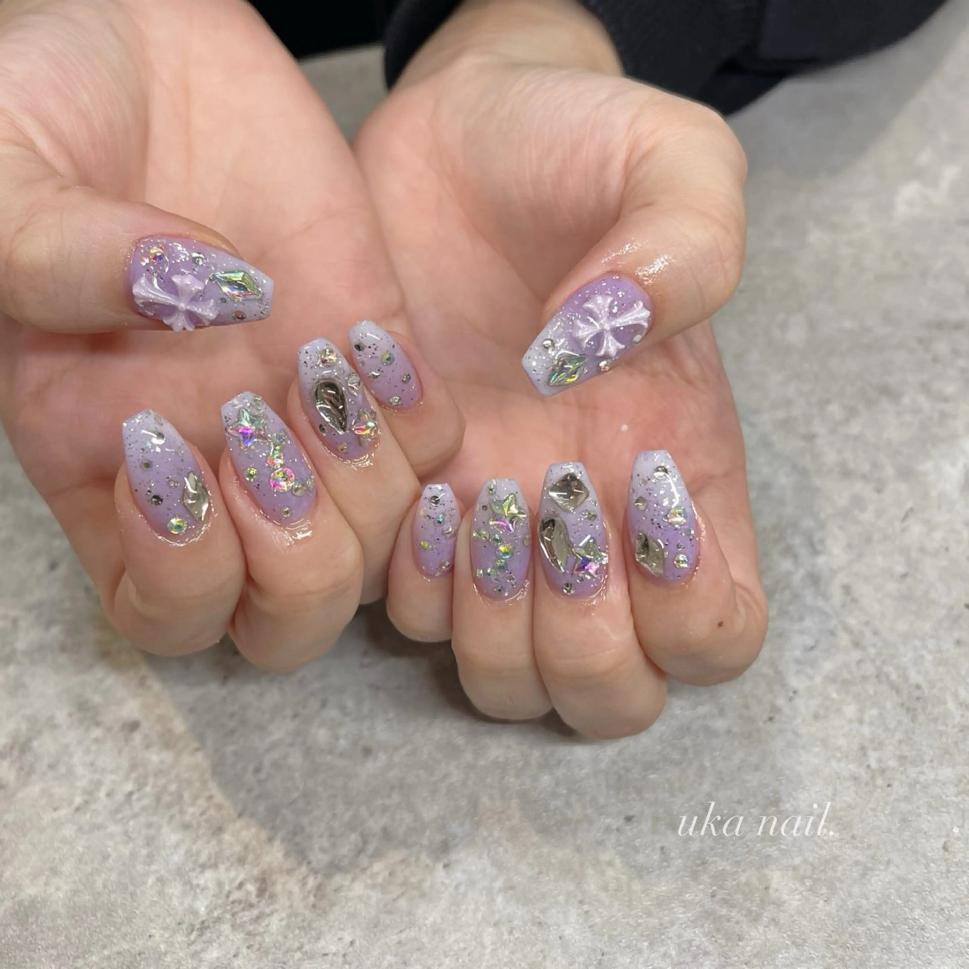 ネイル キラキラネイル ストーンネイル ハンドネイル uka nailのネイルデザイン