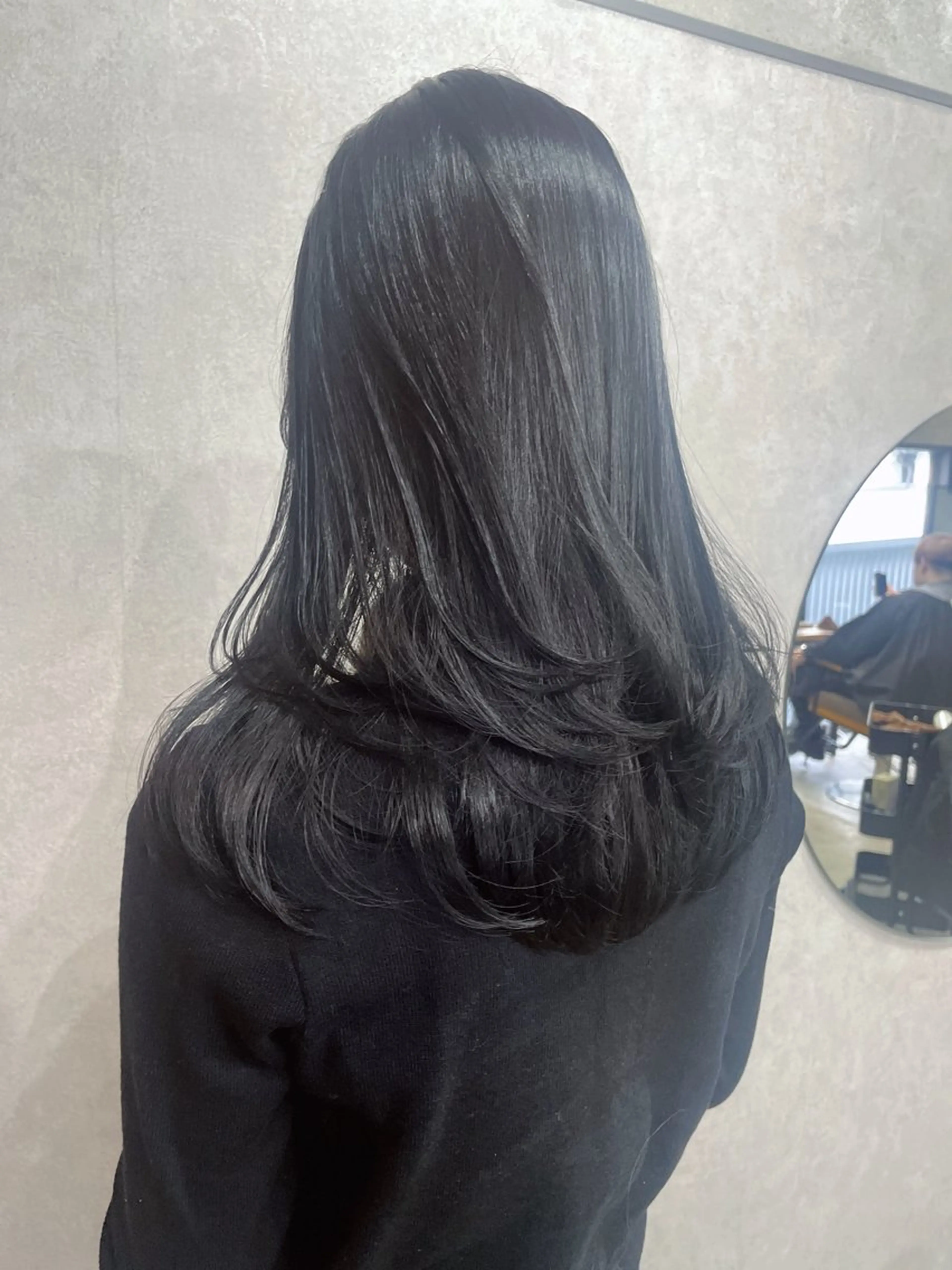 ロング カラー グレージュ レイヤーカット AIRI layer cut hairのヘアスタイル