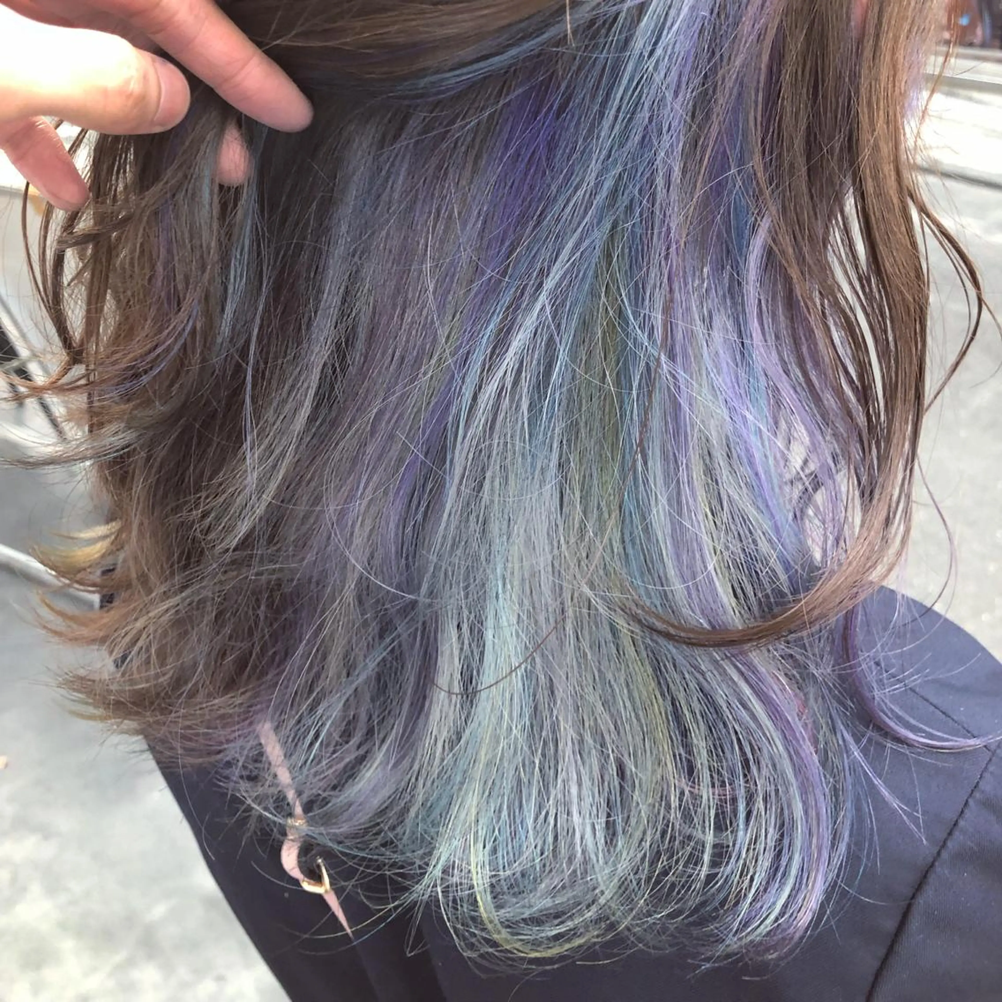 ミディアム カラー アッシュ バレイヤージュ ミストバング ベージュカラー ブリーチ カット ヘアカラー トリートメント 原宿サロン代表 デザインカラー伊藤卓のヘアスタイル