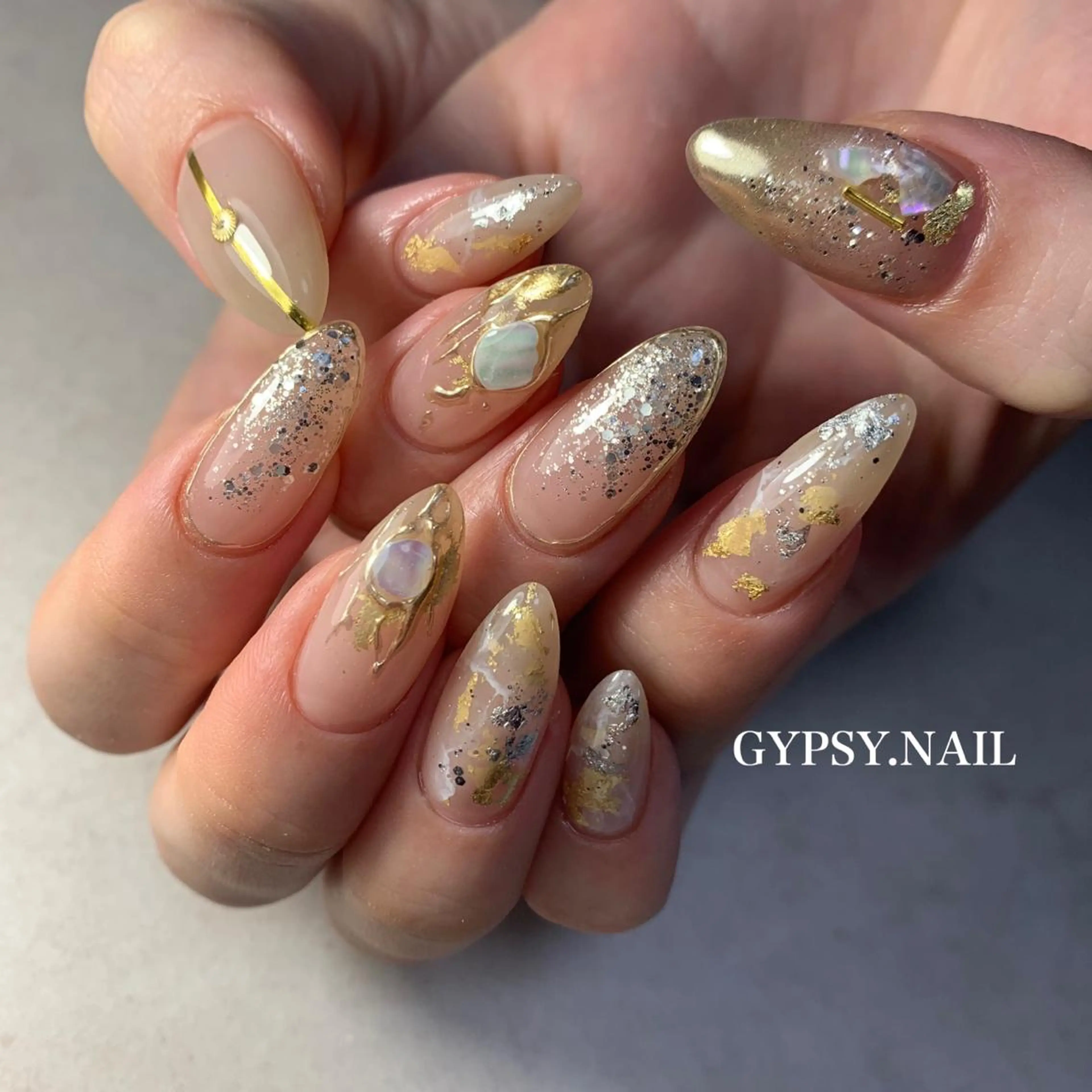 ネイル GYPSY.NAIL所属・GYPSY.NAIL akariのネイルデザイン