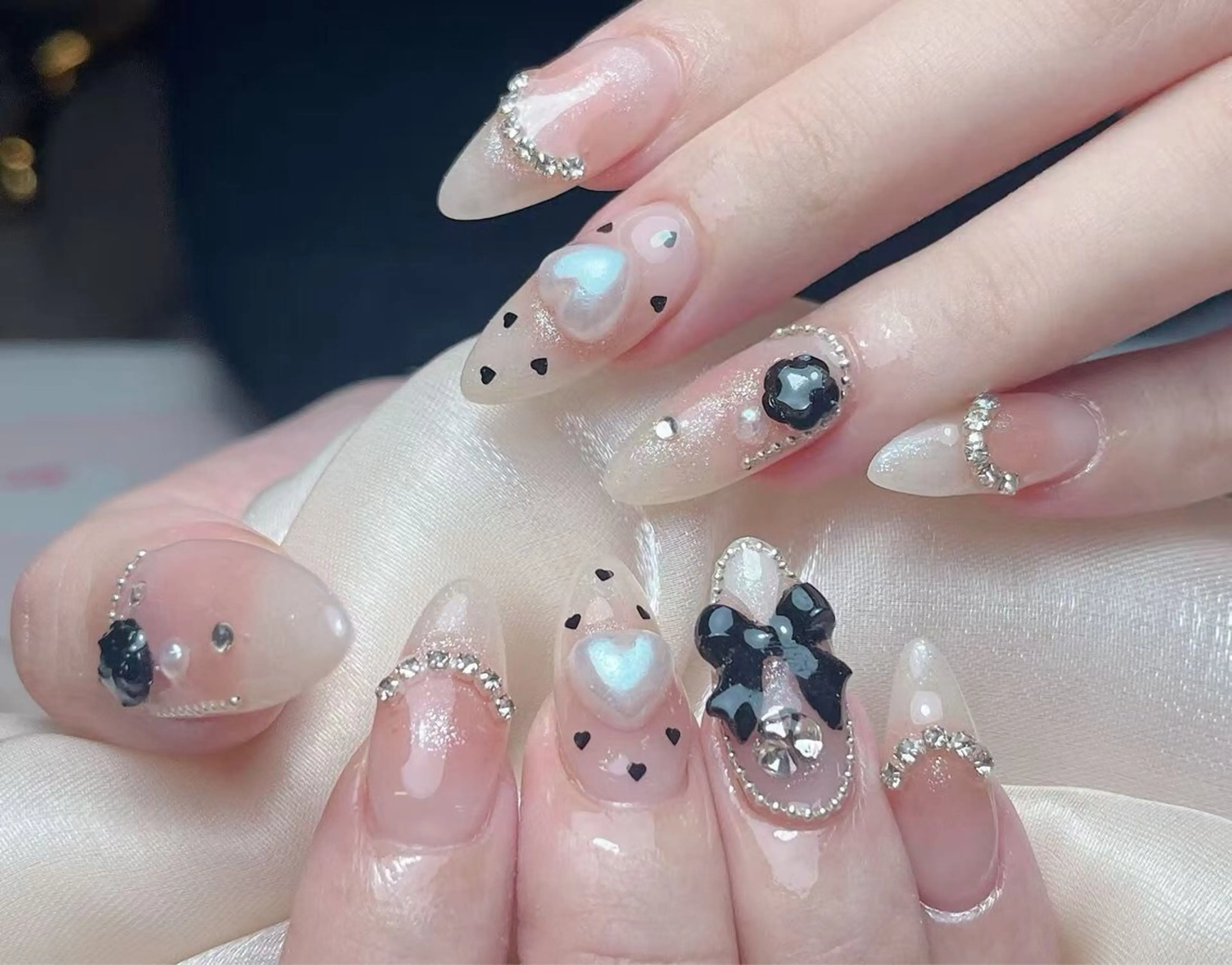 ネイル ハンドネイル LR.ONE ヨウのネイルデザイン