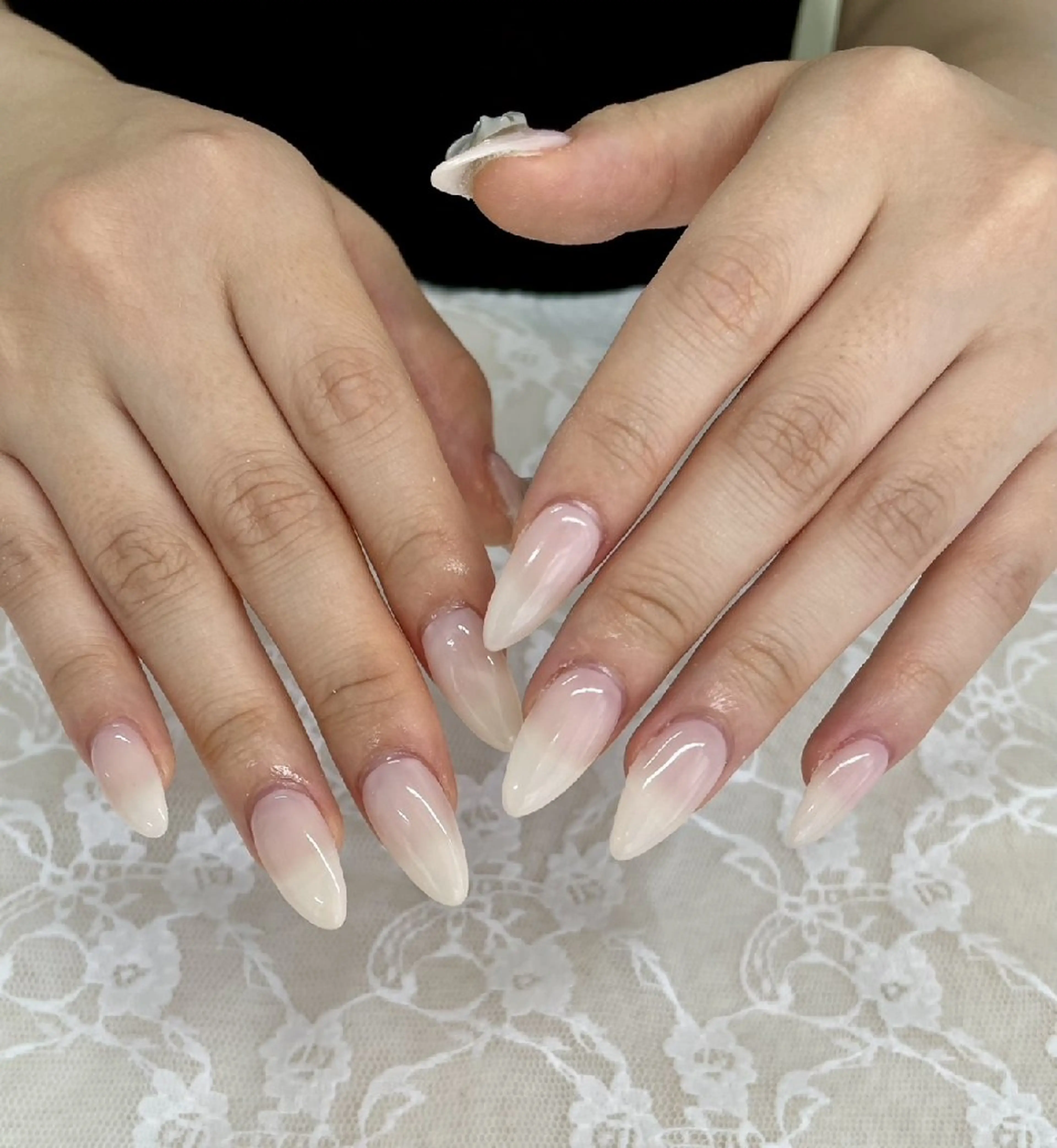 ネイル シンプルネイル ハンドネイル ハンドケア 心斎橋Salon Epokkuのネイルデザイン