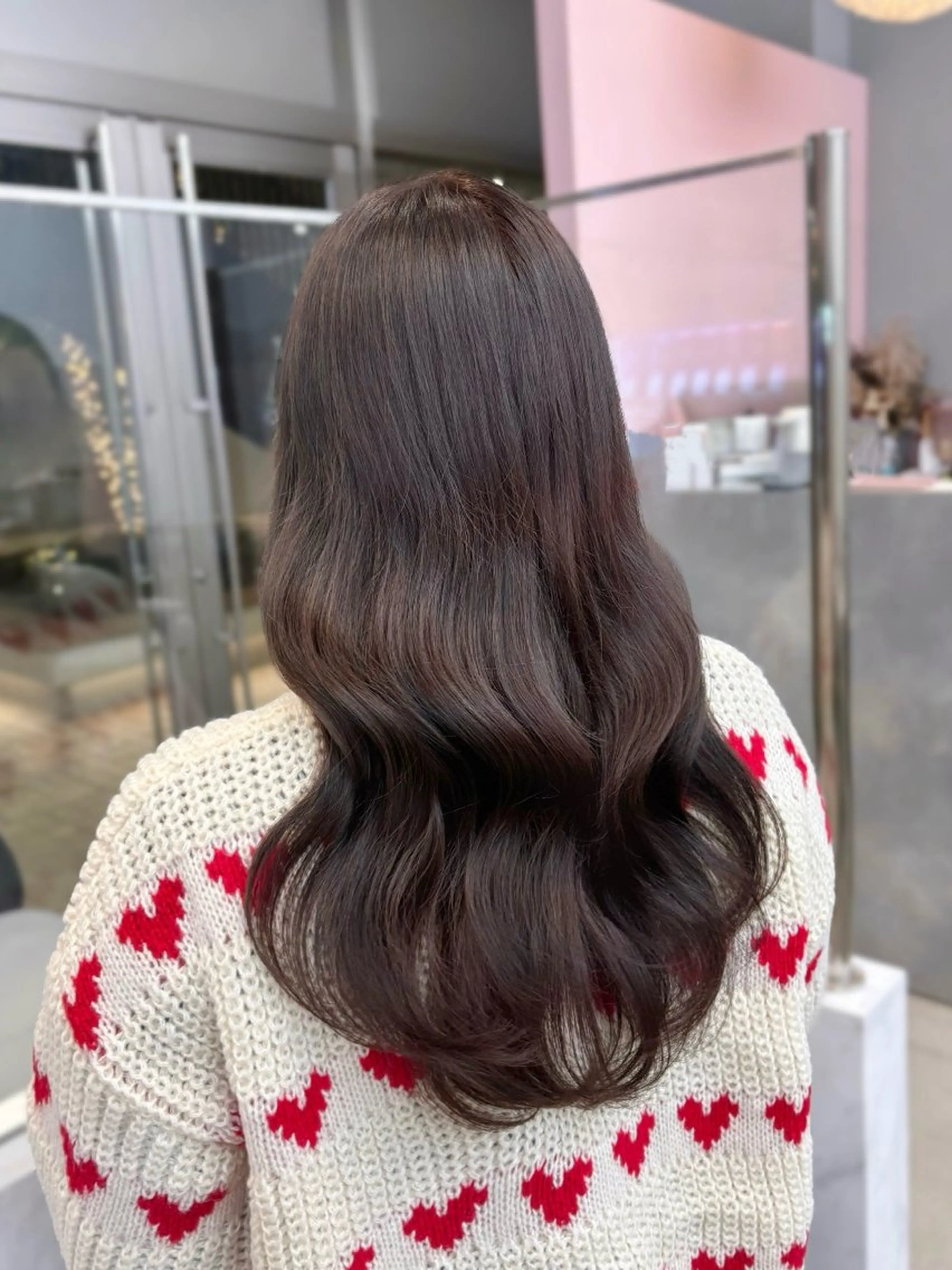 ロング カラー 𝒎𝒐𝒆🩰 名駅/ヘアメ/韓国風のヘアスタイル