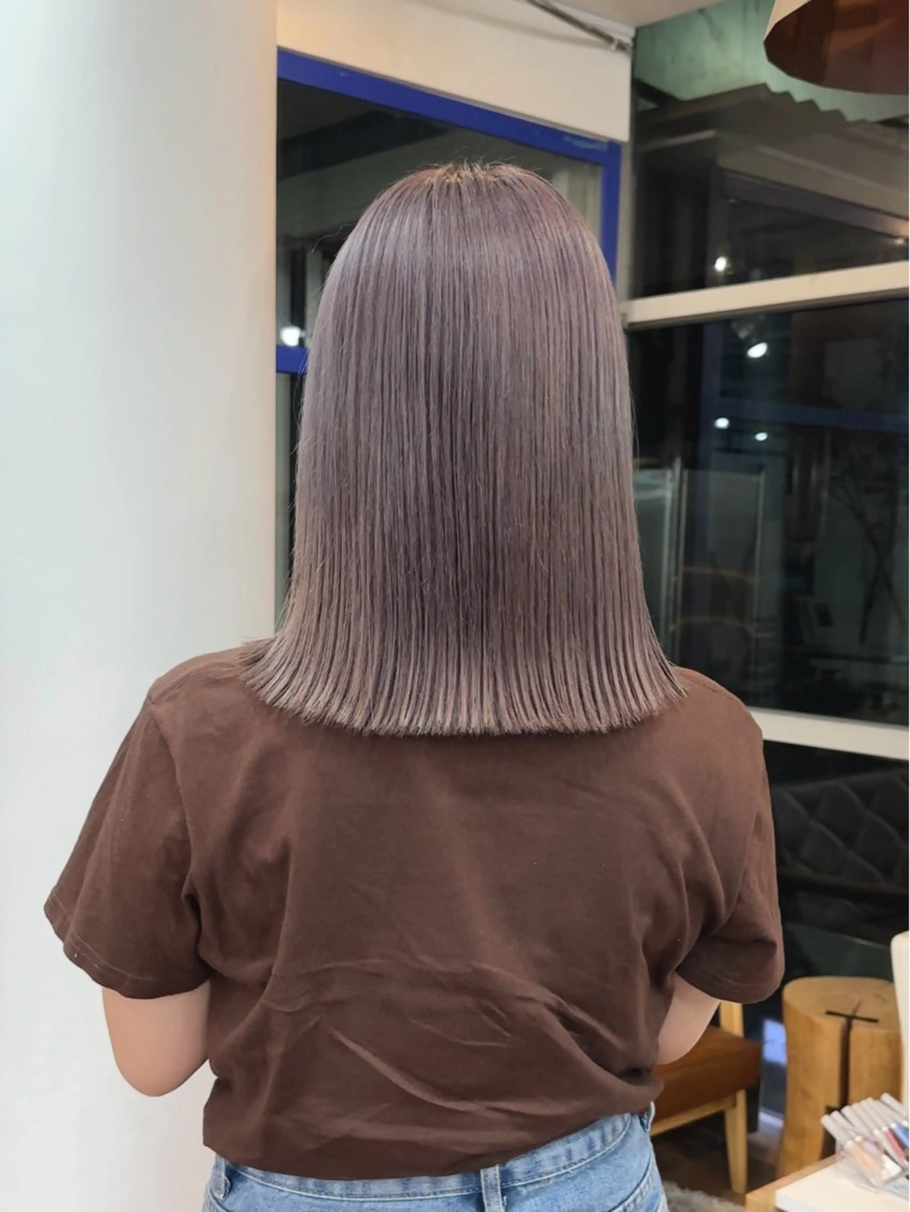 ミディアム カラー グレージュ 磯　亜由香 🌷ブリーチのヘアスタイル