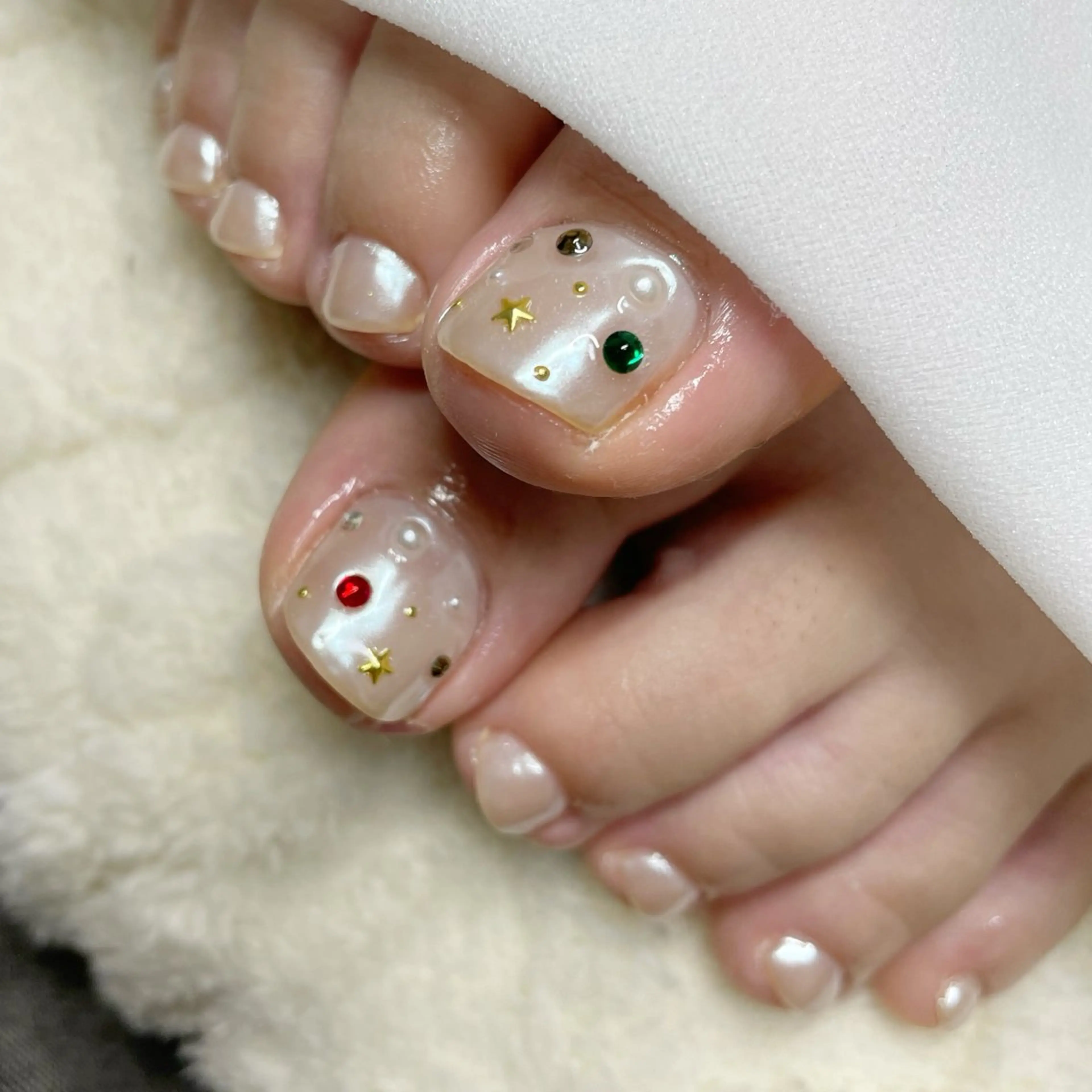 ネイル 冬ネイル クリスマス フットネイル nailsalon SANANAILのネイルデザイン
