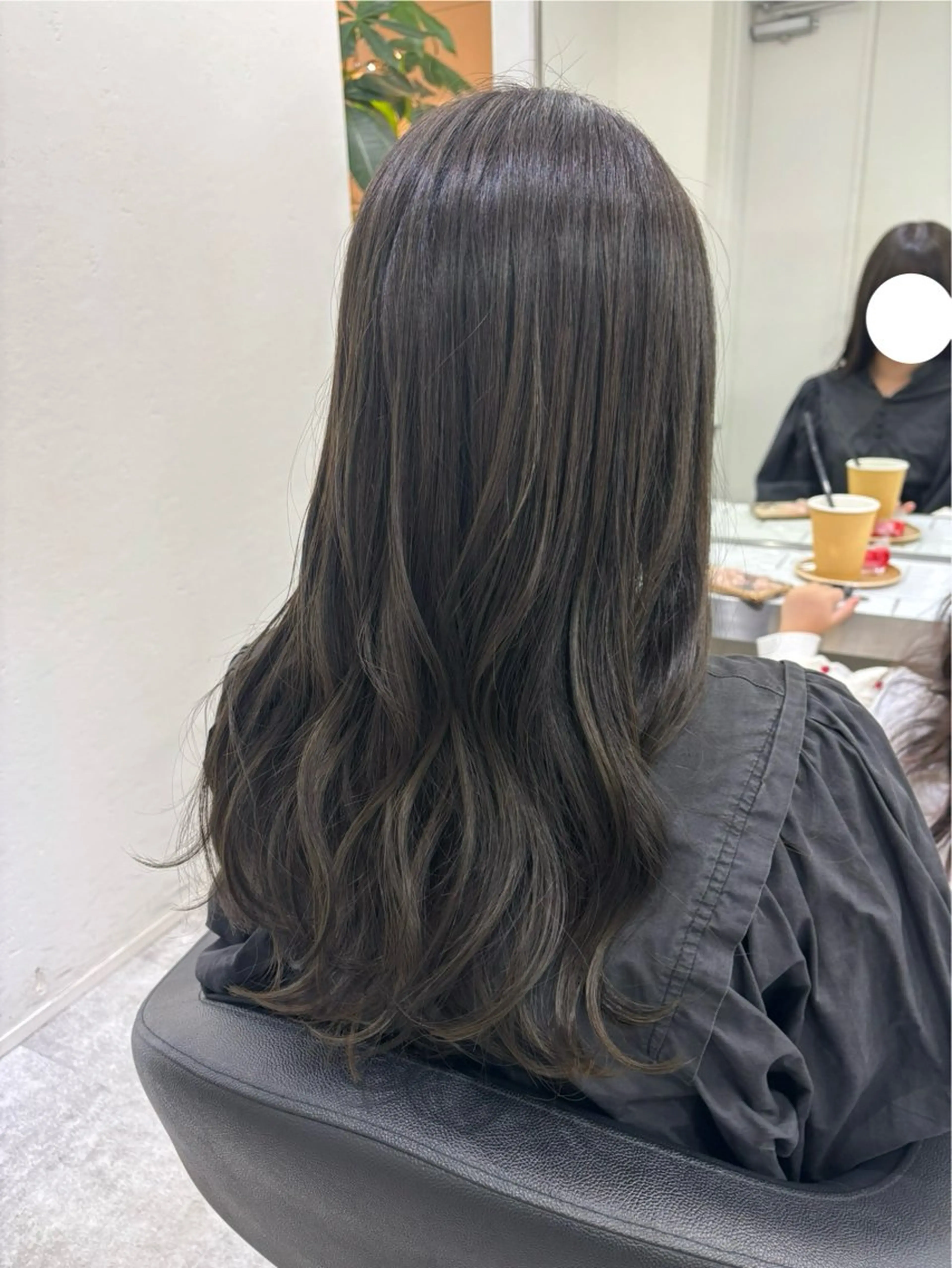 ロング カット ヘアカラー トリートメント Viot  銀座 樋口 桃佳のヘアスタイル
