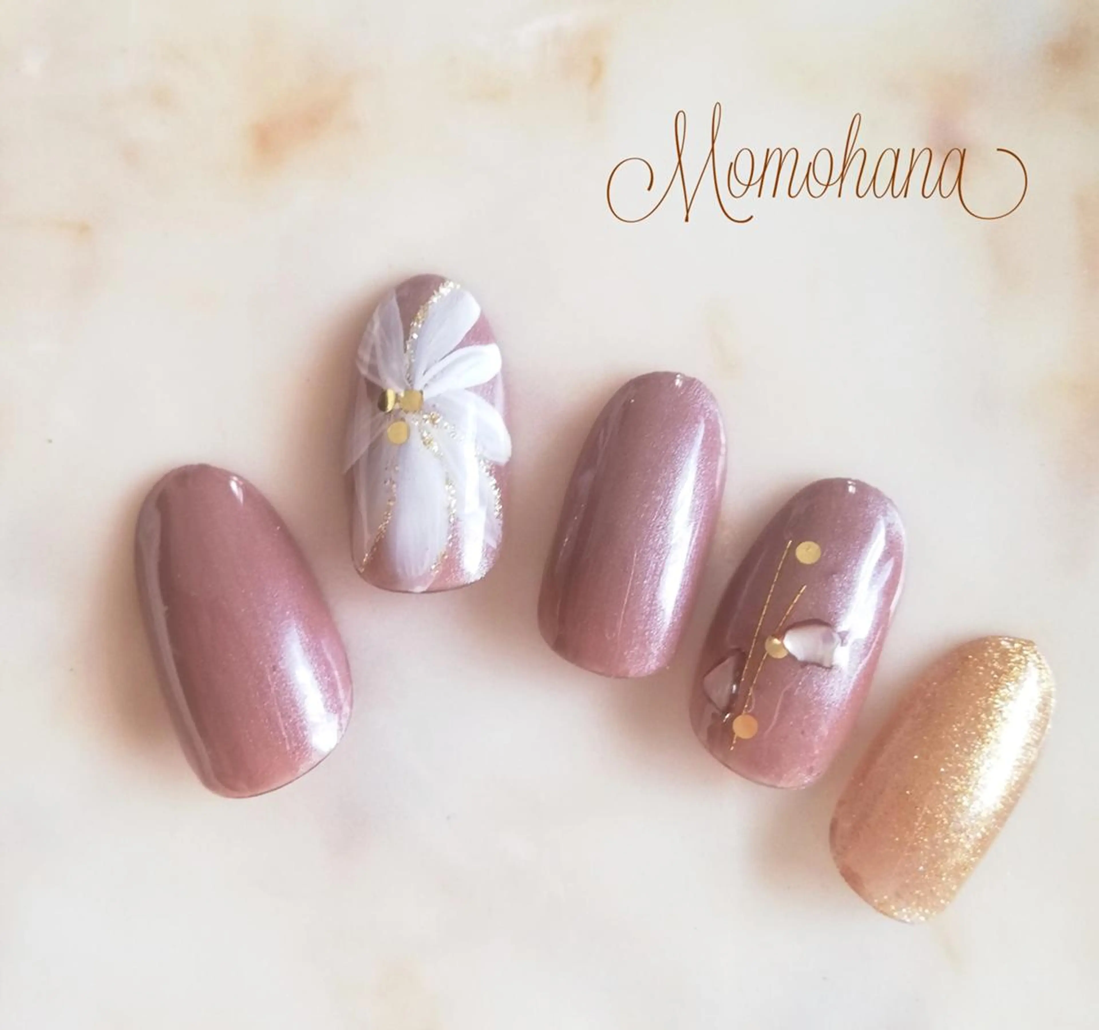 ネイル momohana  のネイルデザイン