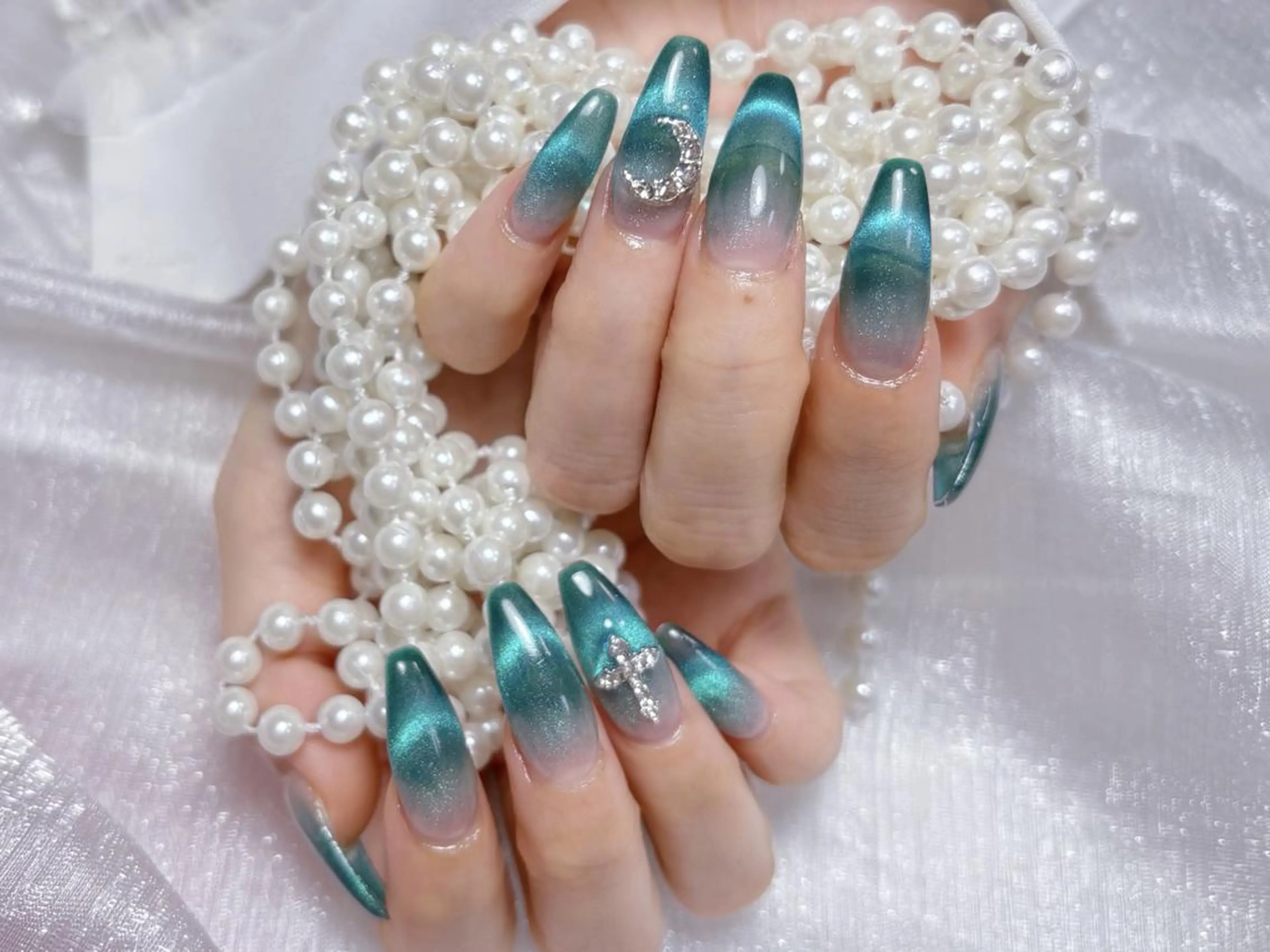 ネイル 🎀彩羽チップ 長さだし専門🎀のネイルデザイン
