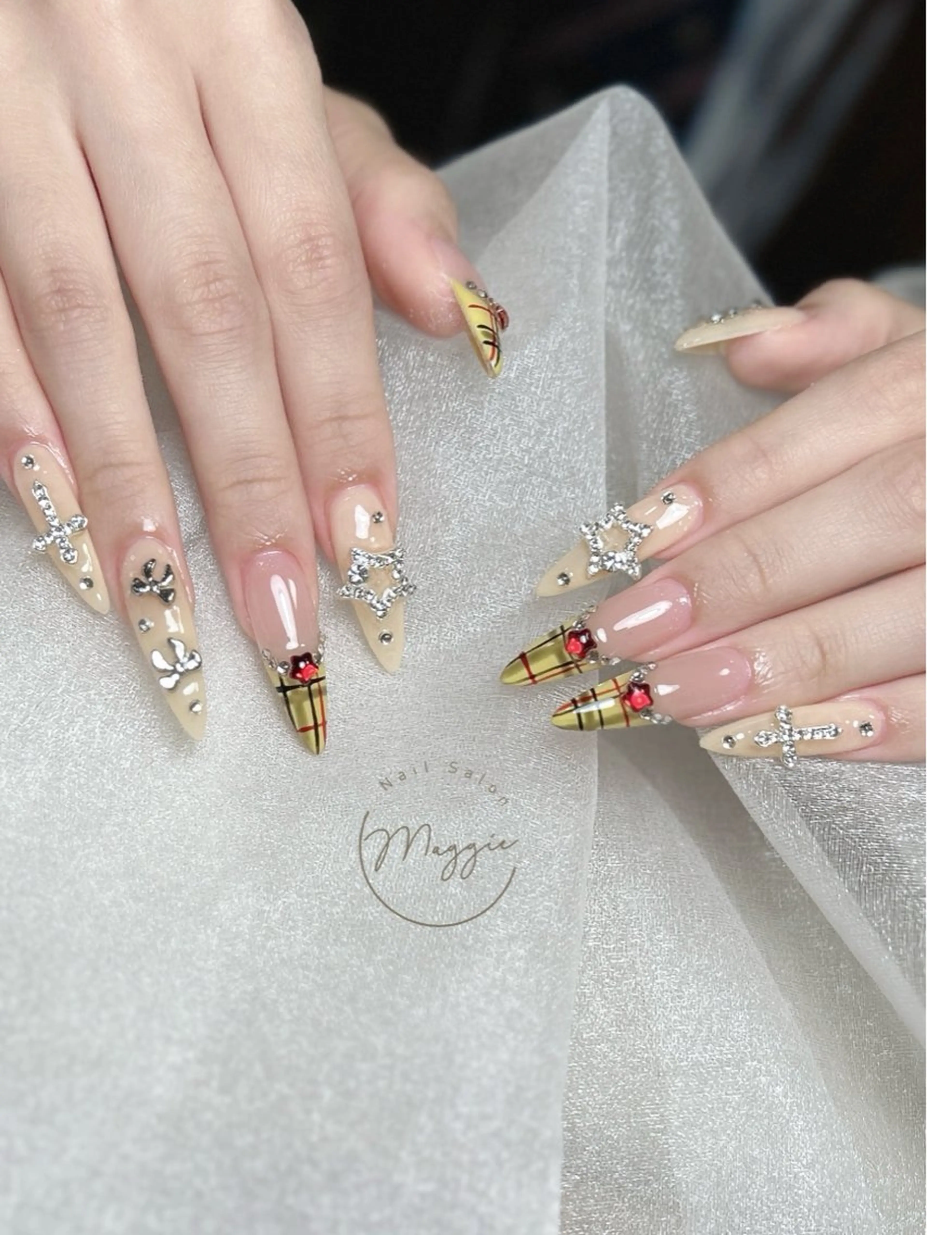 ネイル ハンドネイル Maggie Nail🦩のネイルデザイン