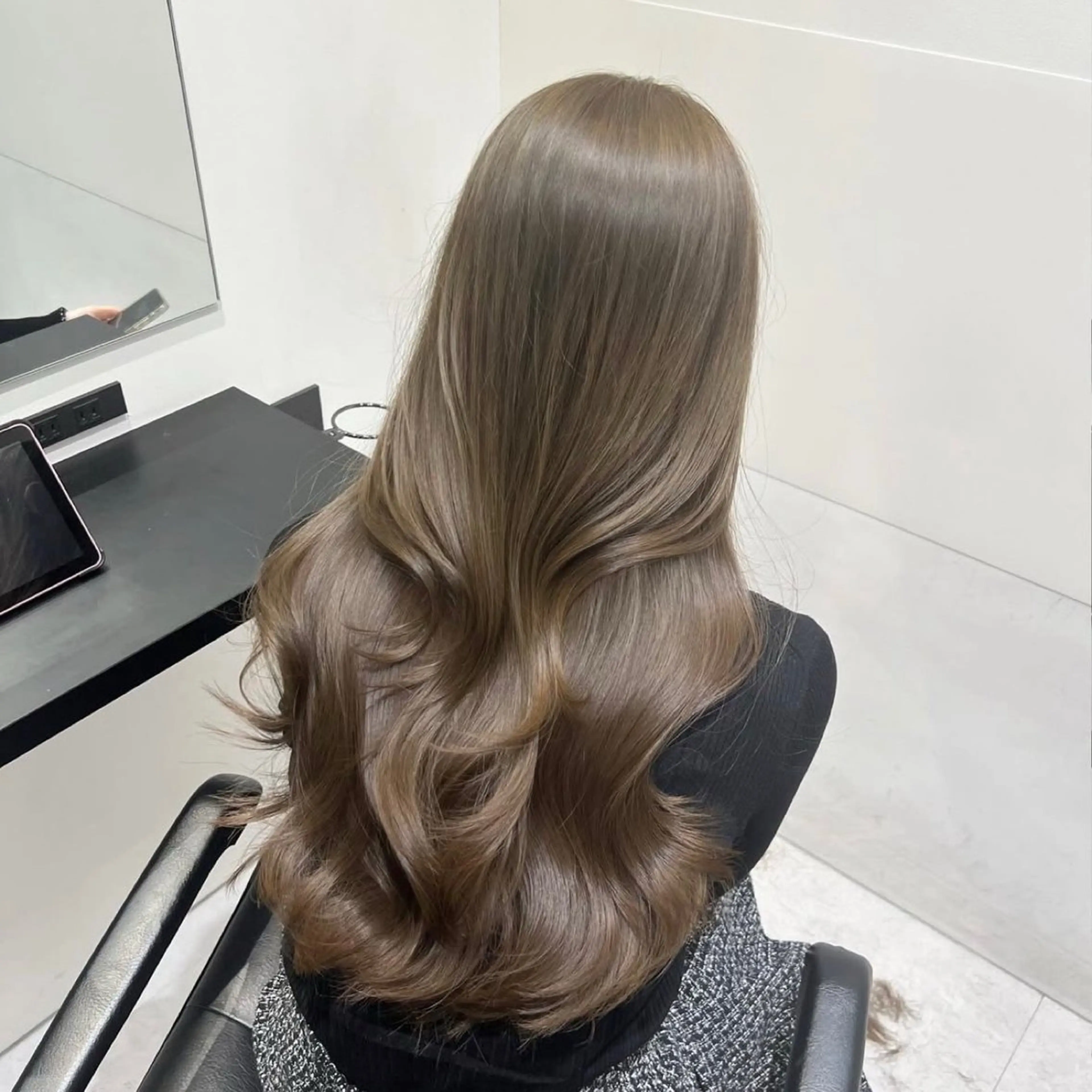 ⚡️【☄️ブリーチ無しダブルカラー☄️】＋似合わせカット💇＋1Stepトリートメント🌈🌈の写真