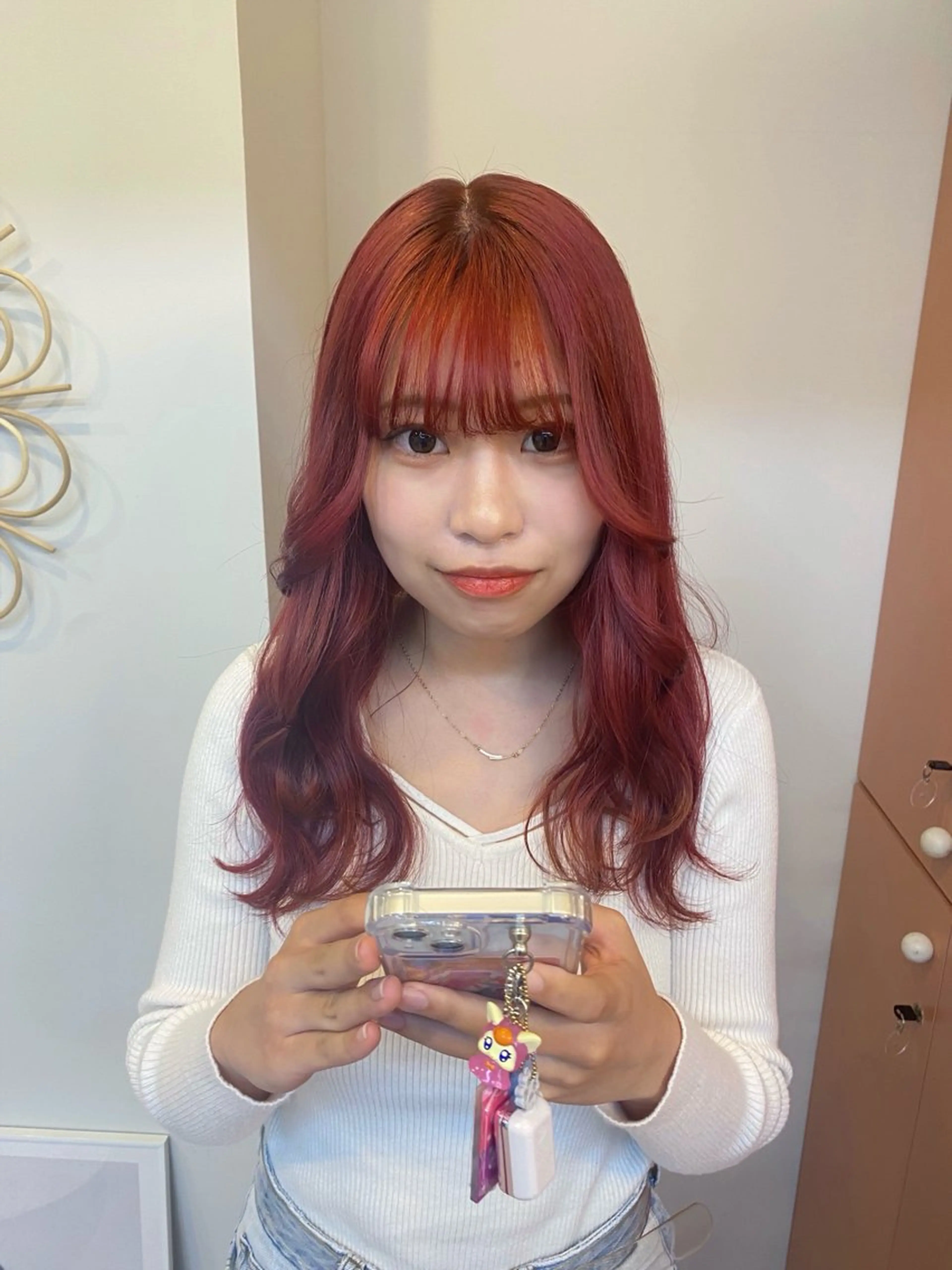 ロング カラー レッドカラー mite hikariのヘアスタイル