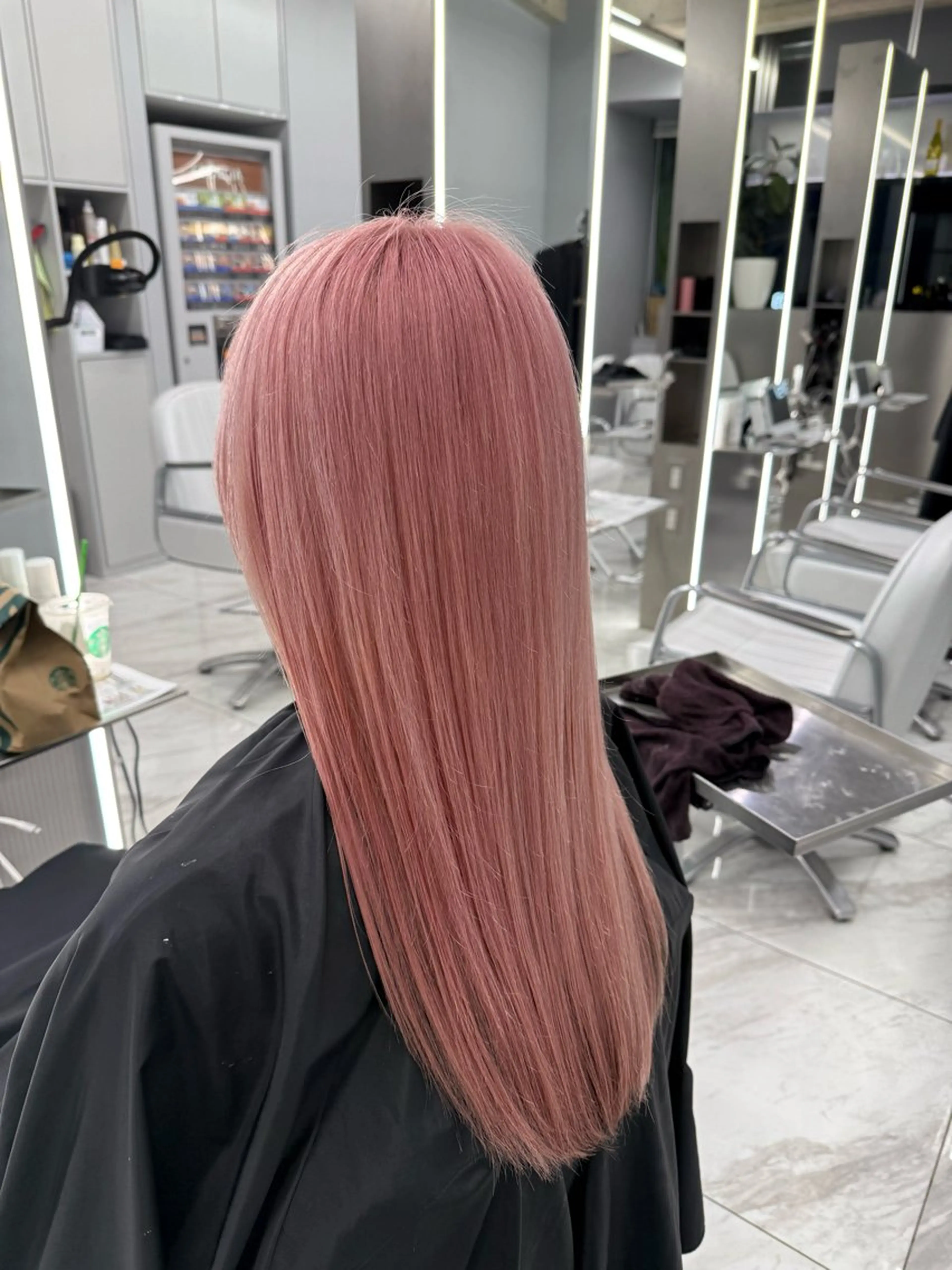 ロング カラー ブリーチ ダブルカラー ピンクカラー ホワイトピンク トリートメント カット ヘアカラー トリートメント 新宿ケアブリーチ 稲垣颯太のヘアスタイル