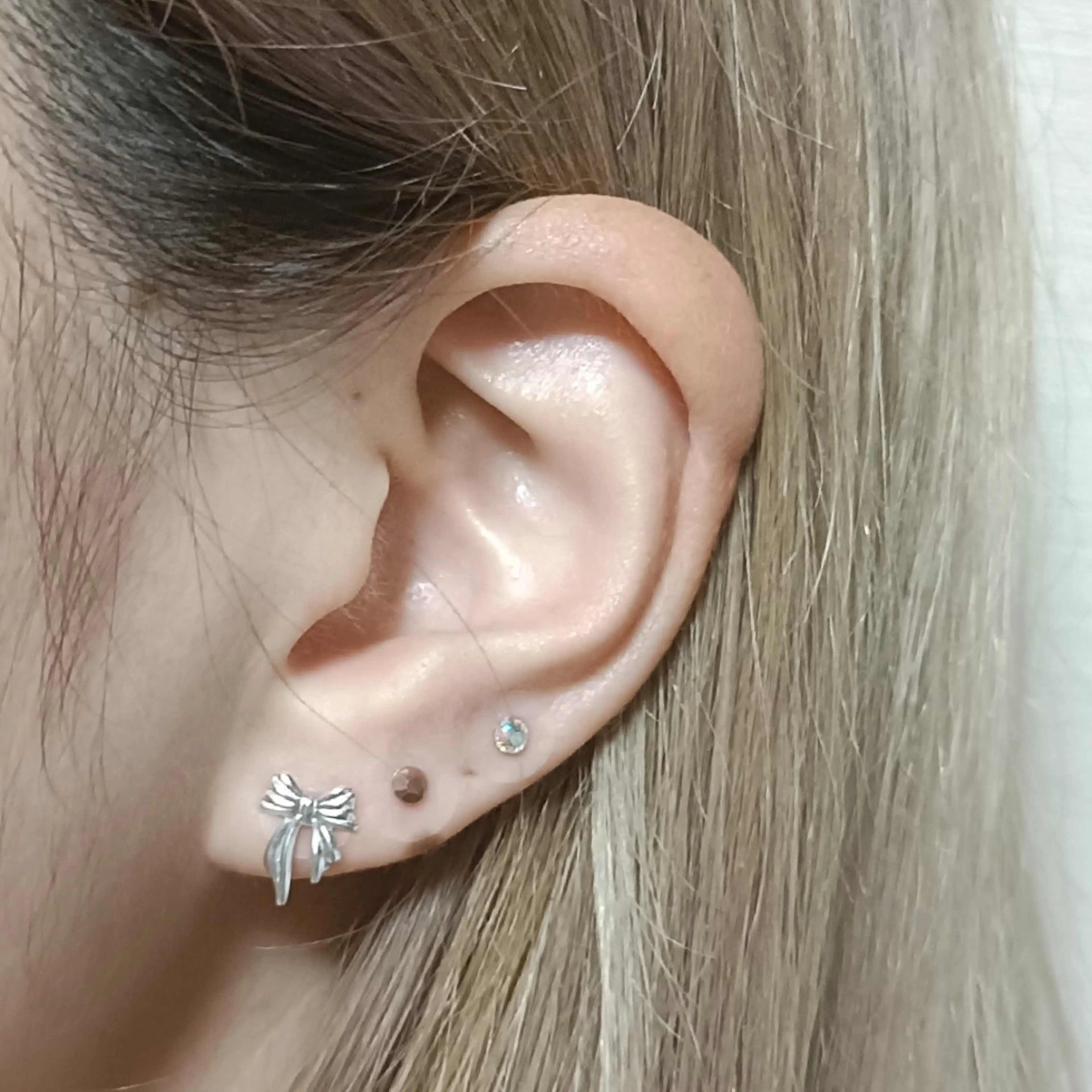 耳つぼジュエリー💎6粒(耳リフレ込み)の写真