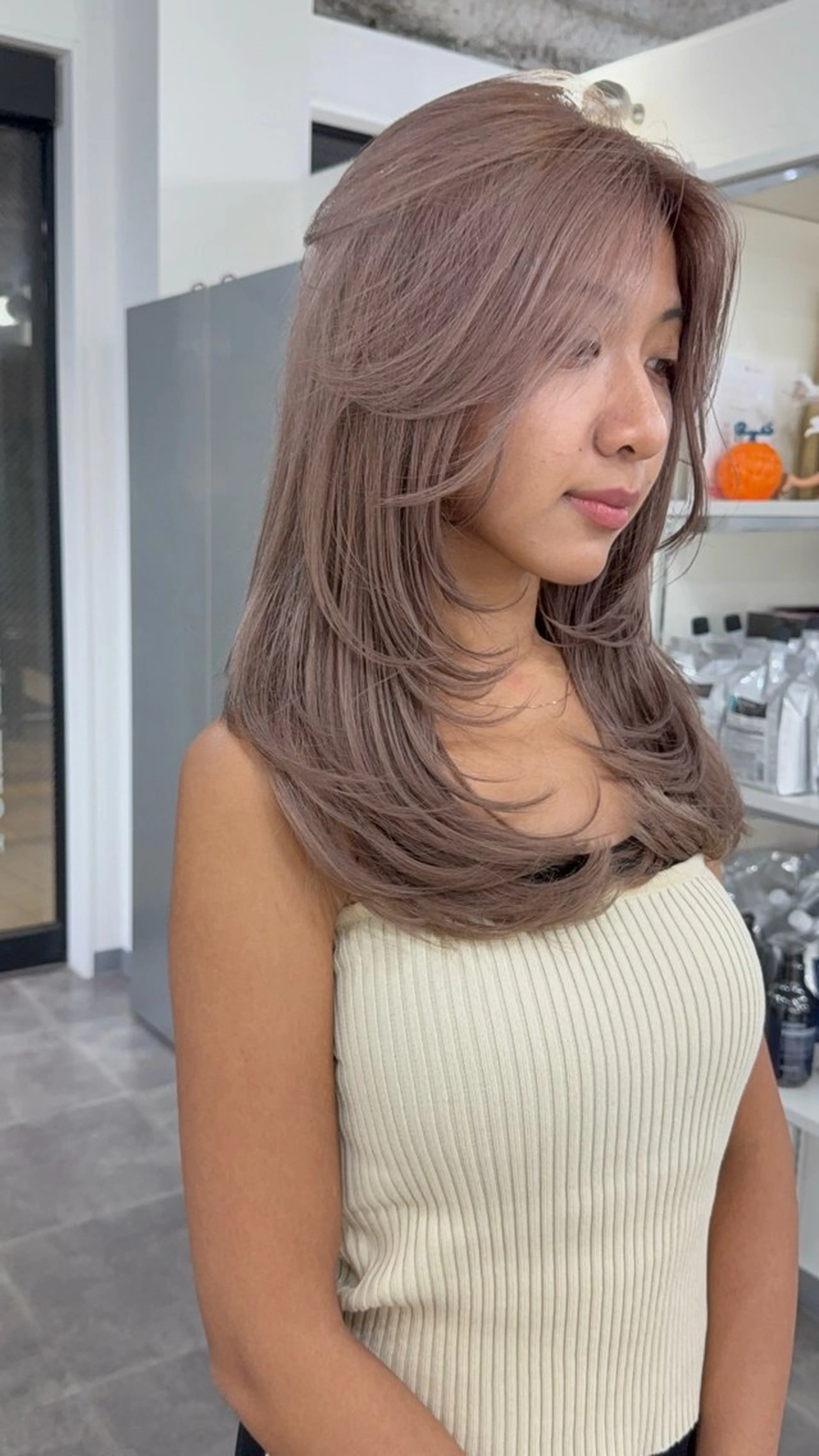 ロング カラー ブリーチ 外国人風カラー レイヤーカット 篠崎 佑季のヘアスタイル