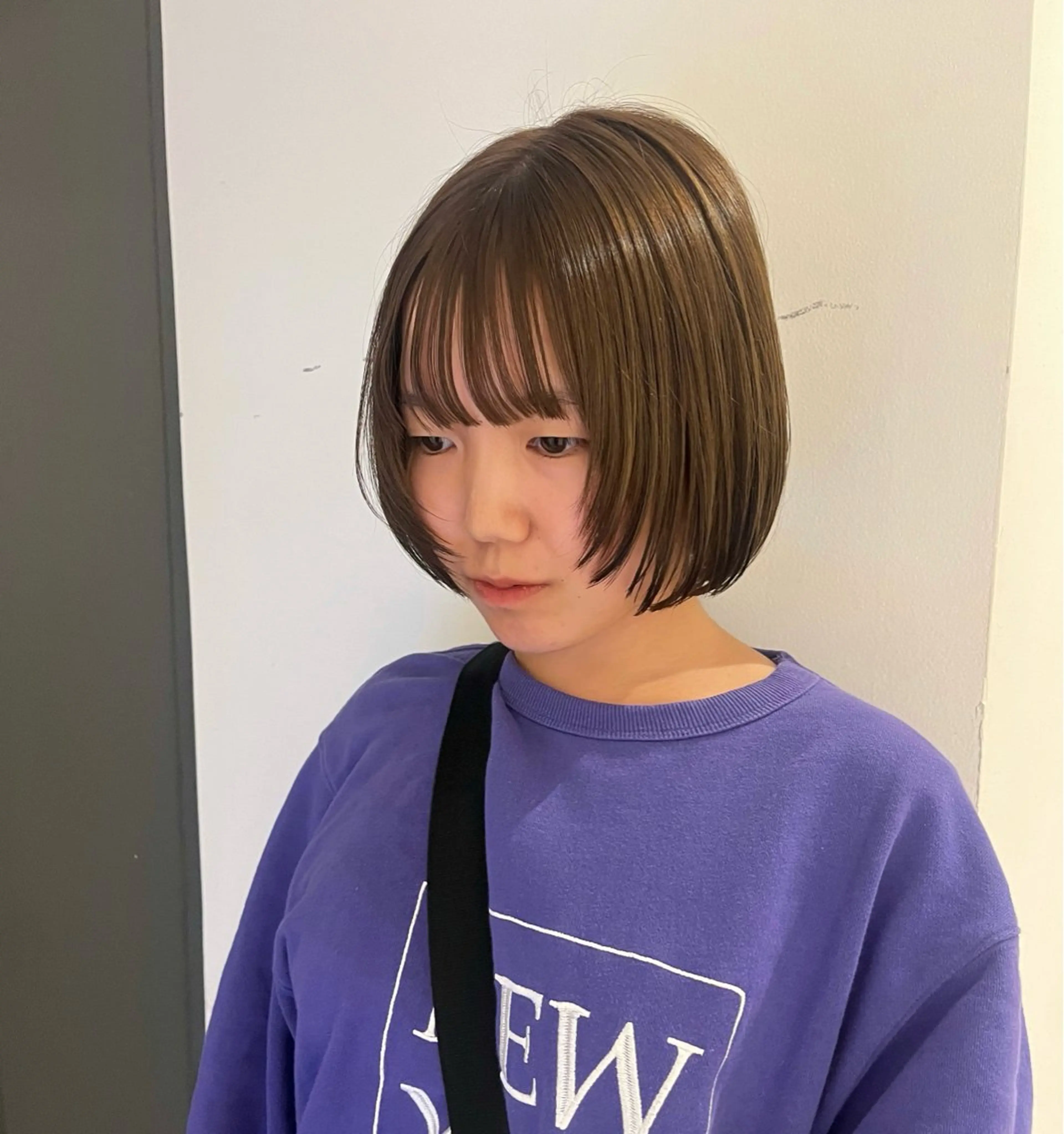 ミディアム カット ヘアカラー トリートメント あやか/ベージュ /透け感カラーのヘアスタイル