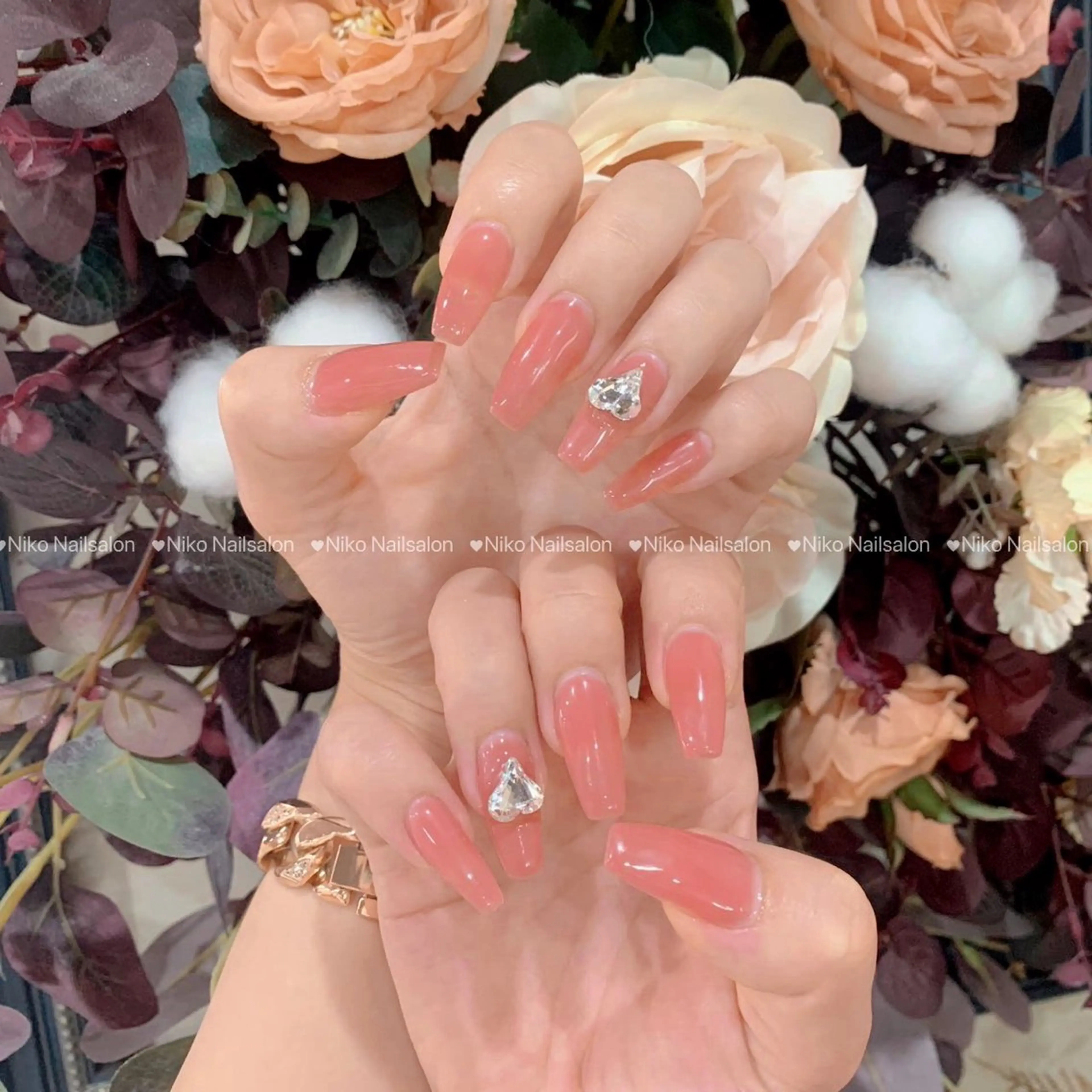 ネイル チークネイル 長さ出し フットネイル フレンチネイル ジェルネイル ハンドネイル Niko Nail salon 銀座本店のネイルデザイン