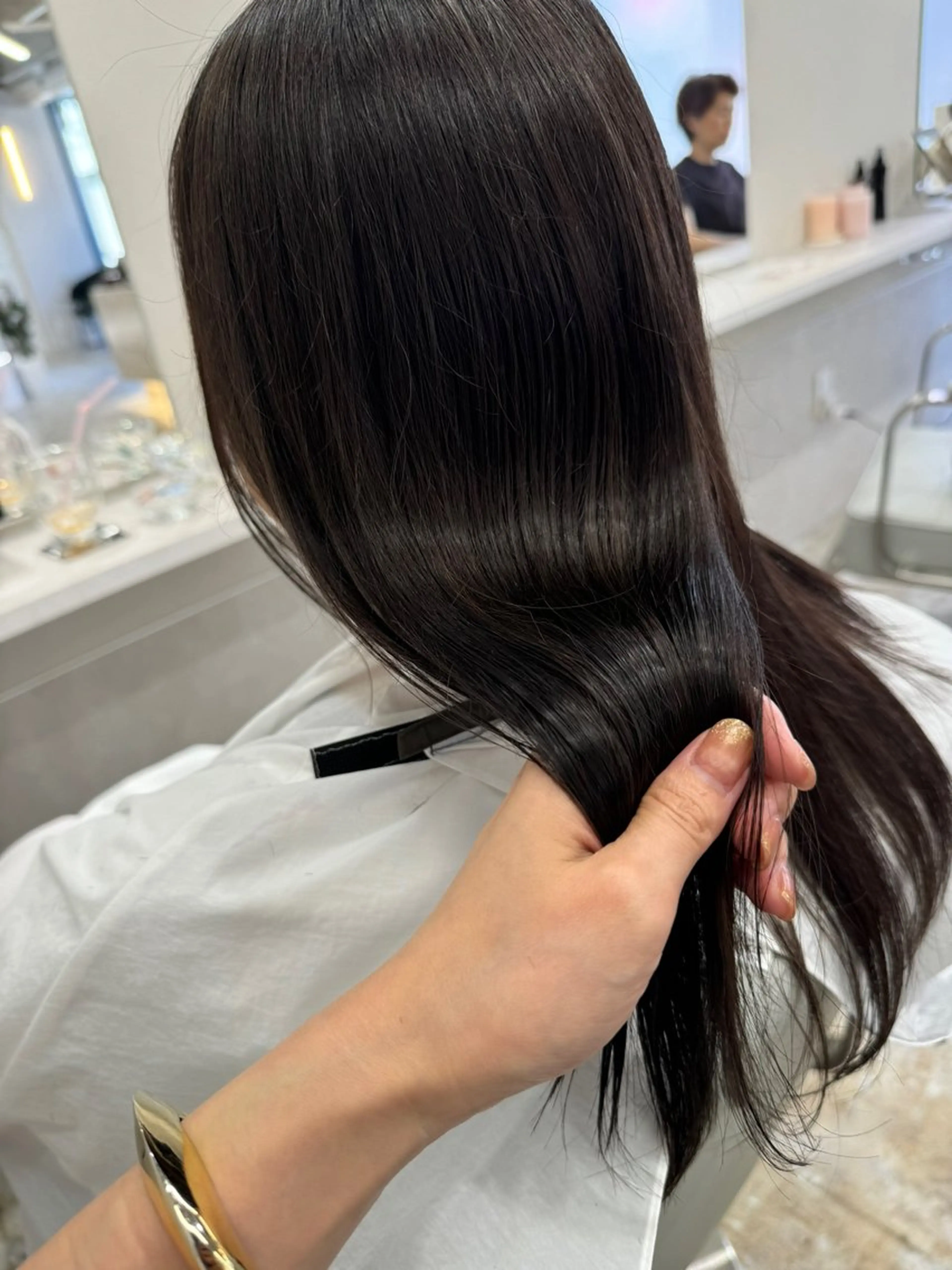 ロング 髪質改善 トリートメント ena 縮毛矯正×髪質改善のヘアスタイル