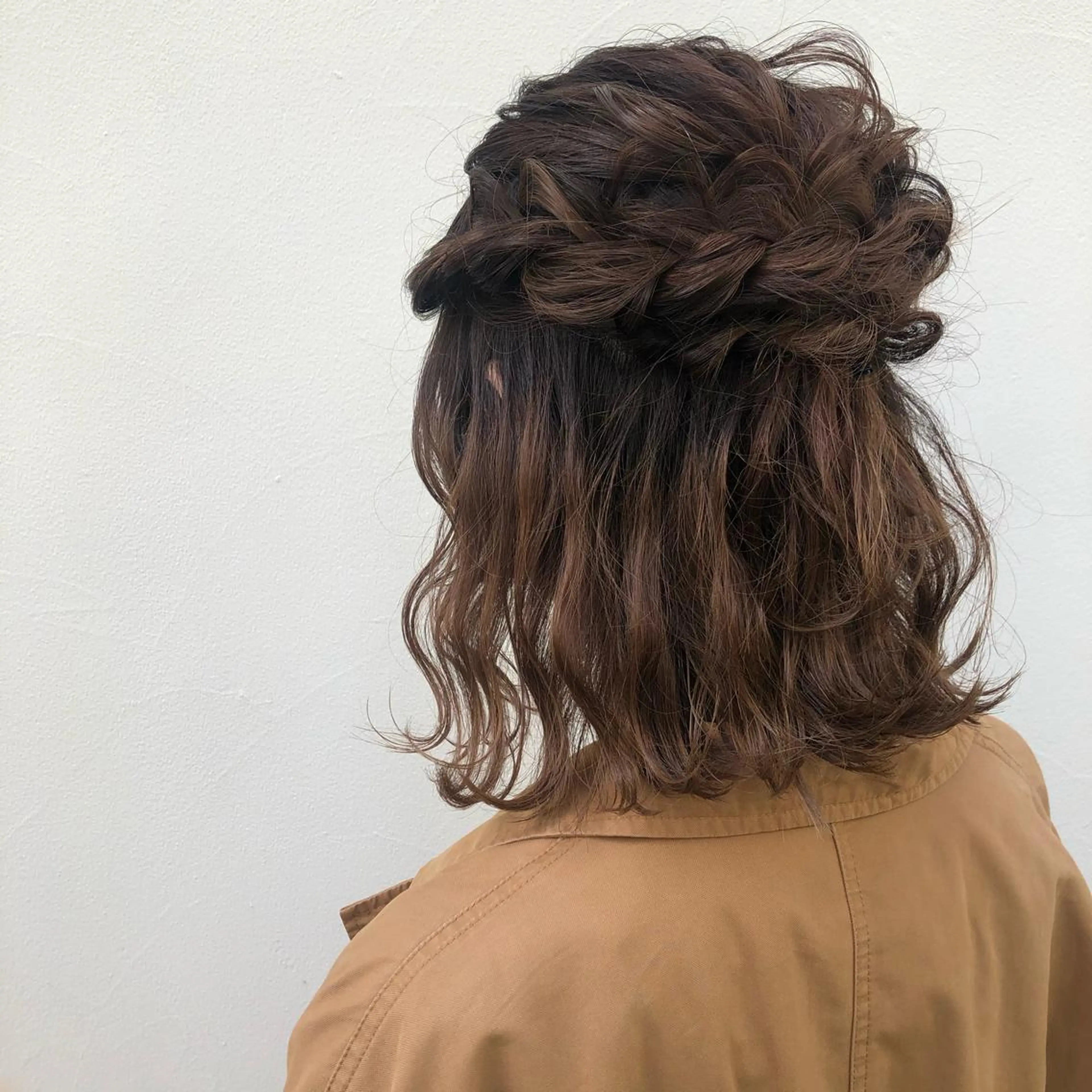 ミディアム カラー パーマ ヘアアレンジ ヘアセット apish aoyama所属・武 愛子の眉毛・アイブロウイメージ