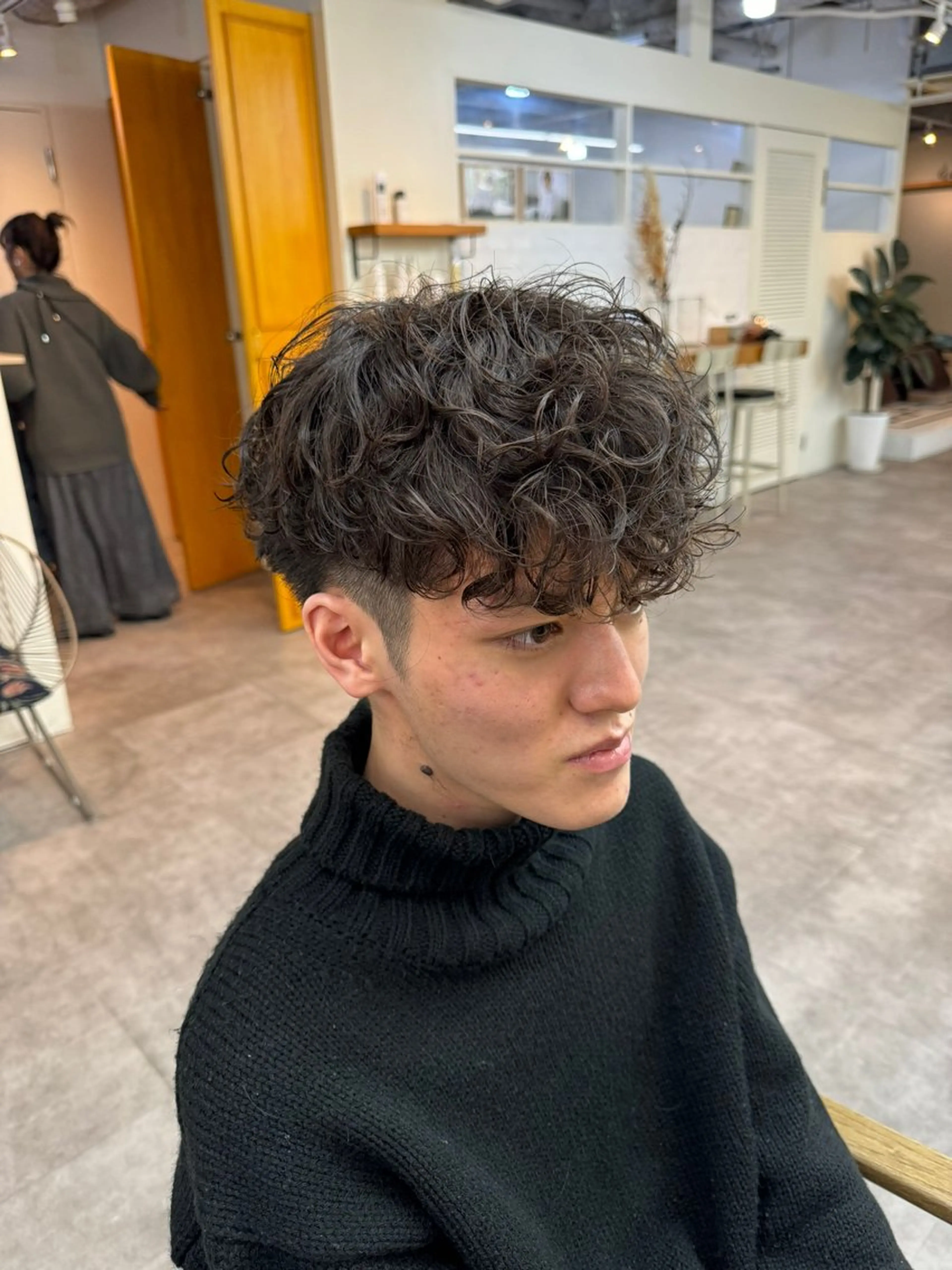 パーマ メンズ メンズパーマ スペインカール カット パーマ シャドウパーマ/ 波巻パーマYu-Kiのヘアスタイル