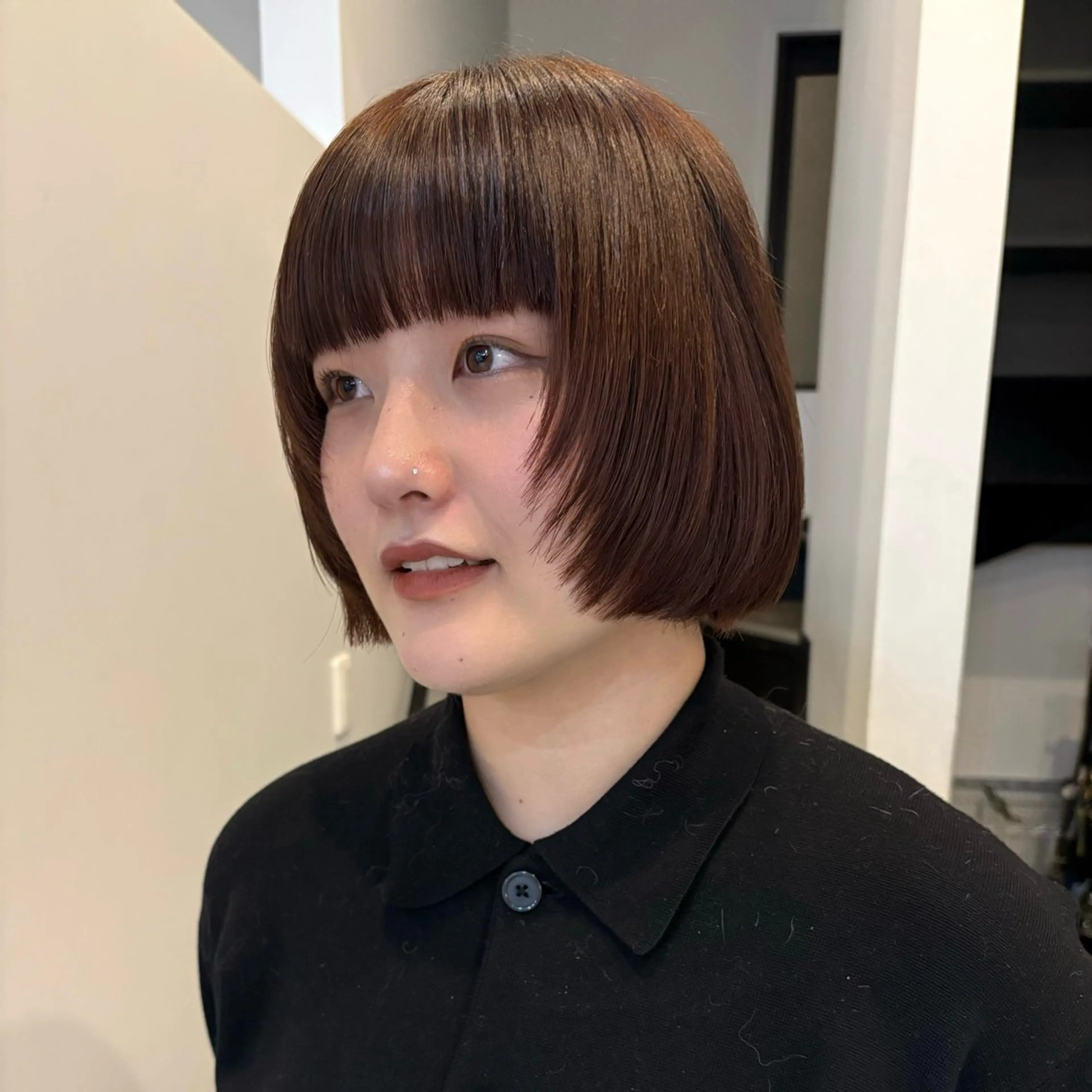 ショート ボブ 顔まわりレイヤー 顔周りカット レイヤーカット カット みさき/パーマ/ハ イトーン指名No.1のヘアスタイル