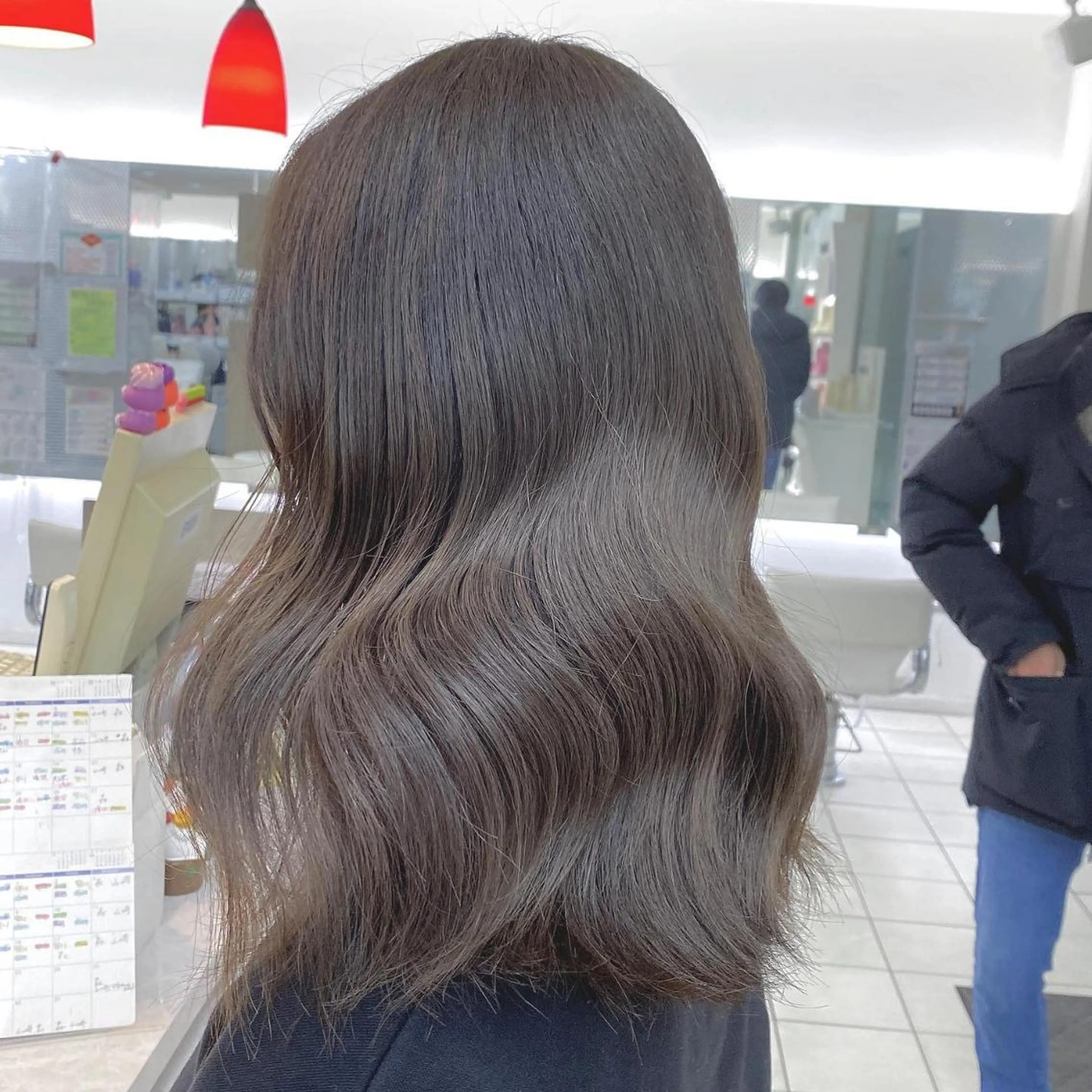 カラー ベージュカラー ブリーチ ブラウンカラー ショコラグレージュ ココアブラウン ヘアカラー 艶髪レイヤー屋さん 大澤竜馬のヘアスタイル