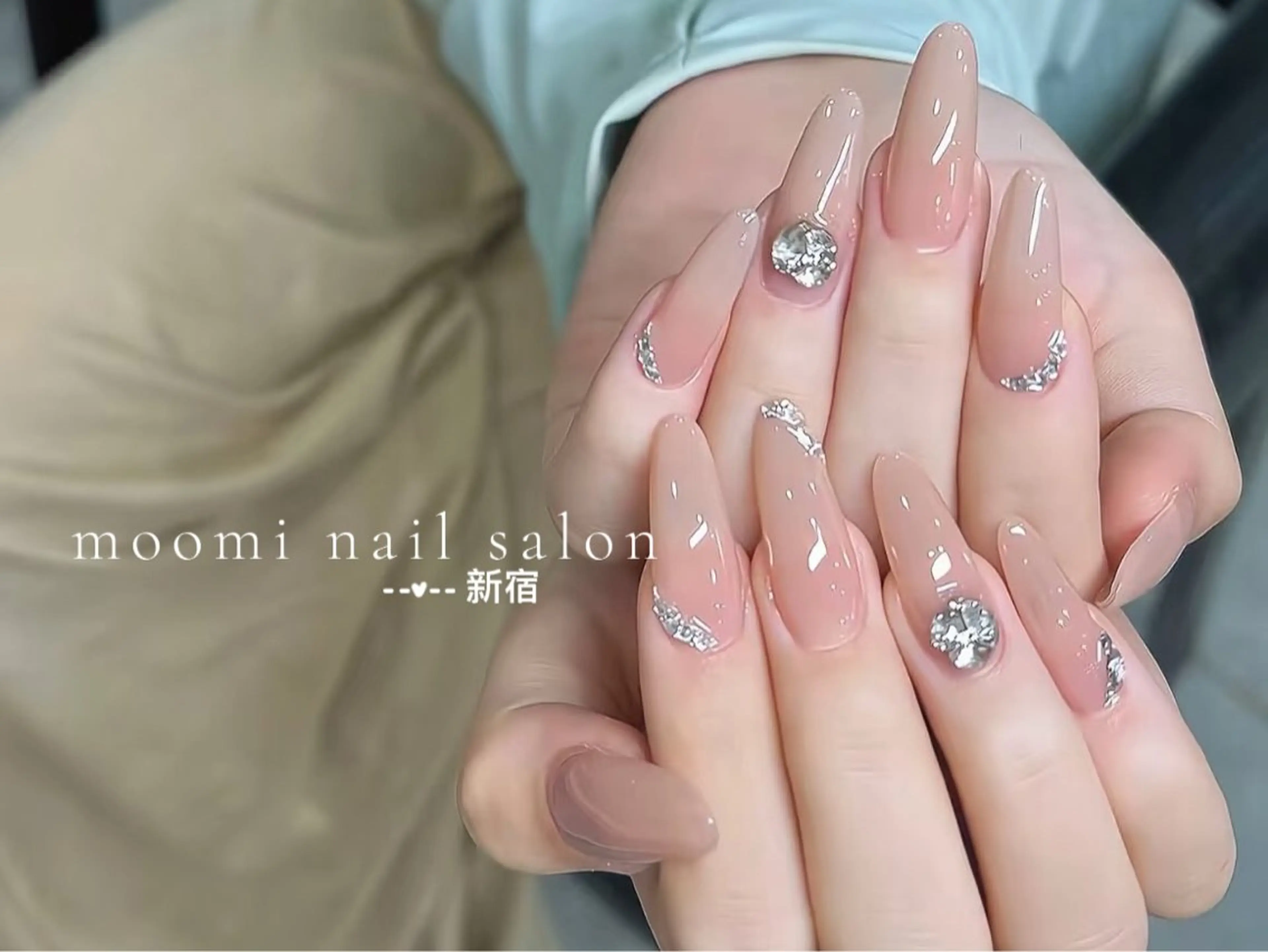 ネイル チークネイル フレンチネイル ジェルネイル グラデーション ハート ハンドネイル moomi nail スカルプ専門のネイルデザイン