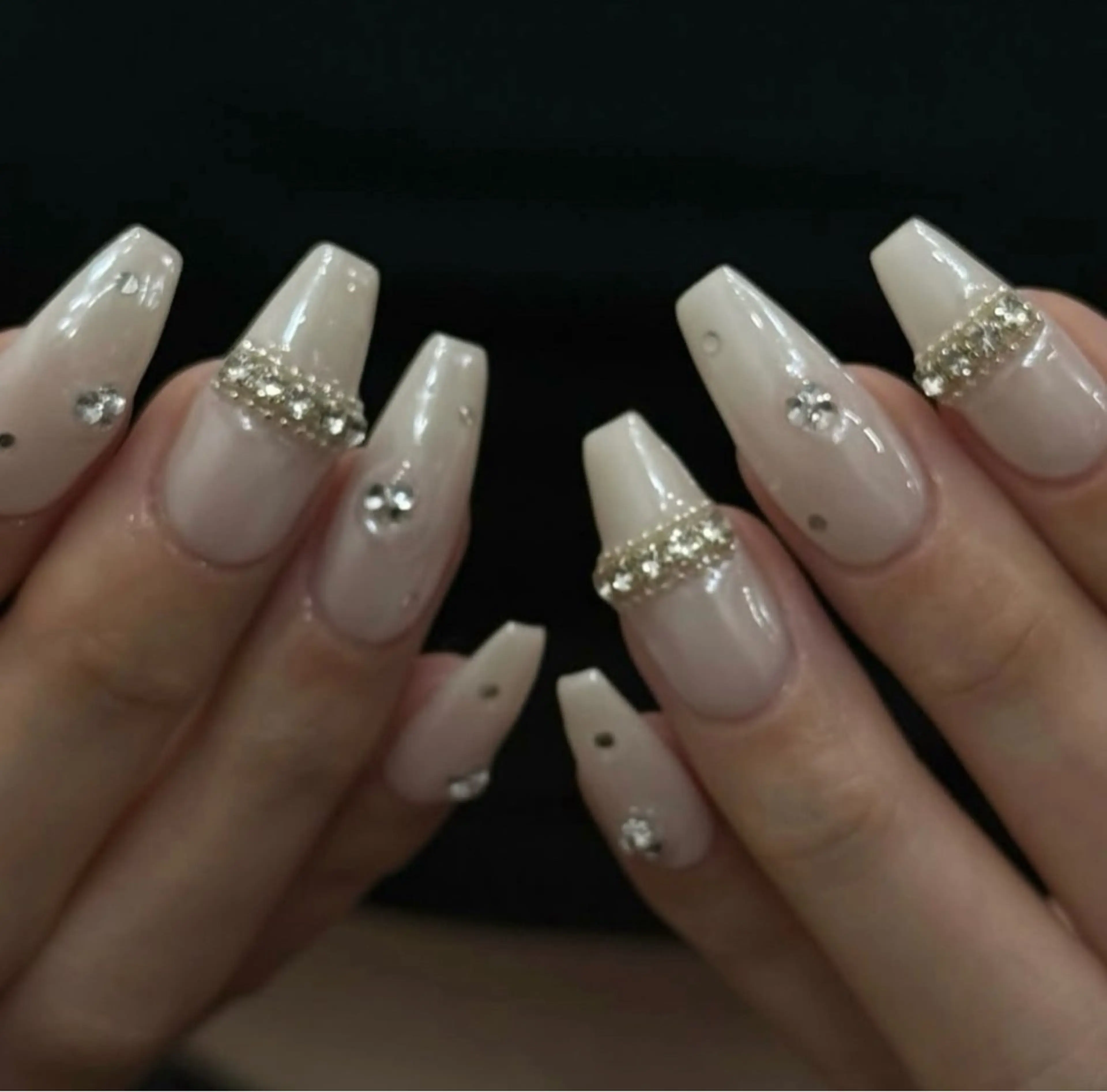 ネイル ハンドネイル ain nailのネイルデザイン