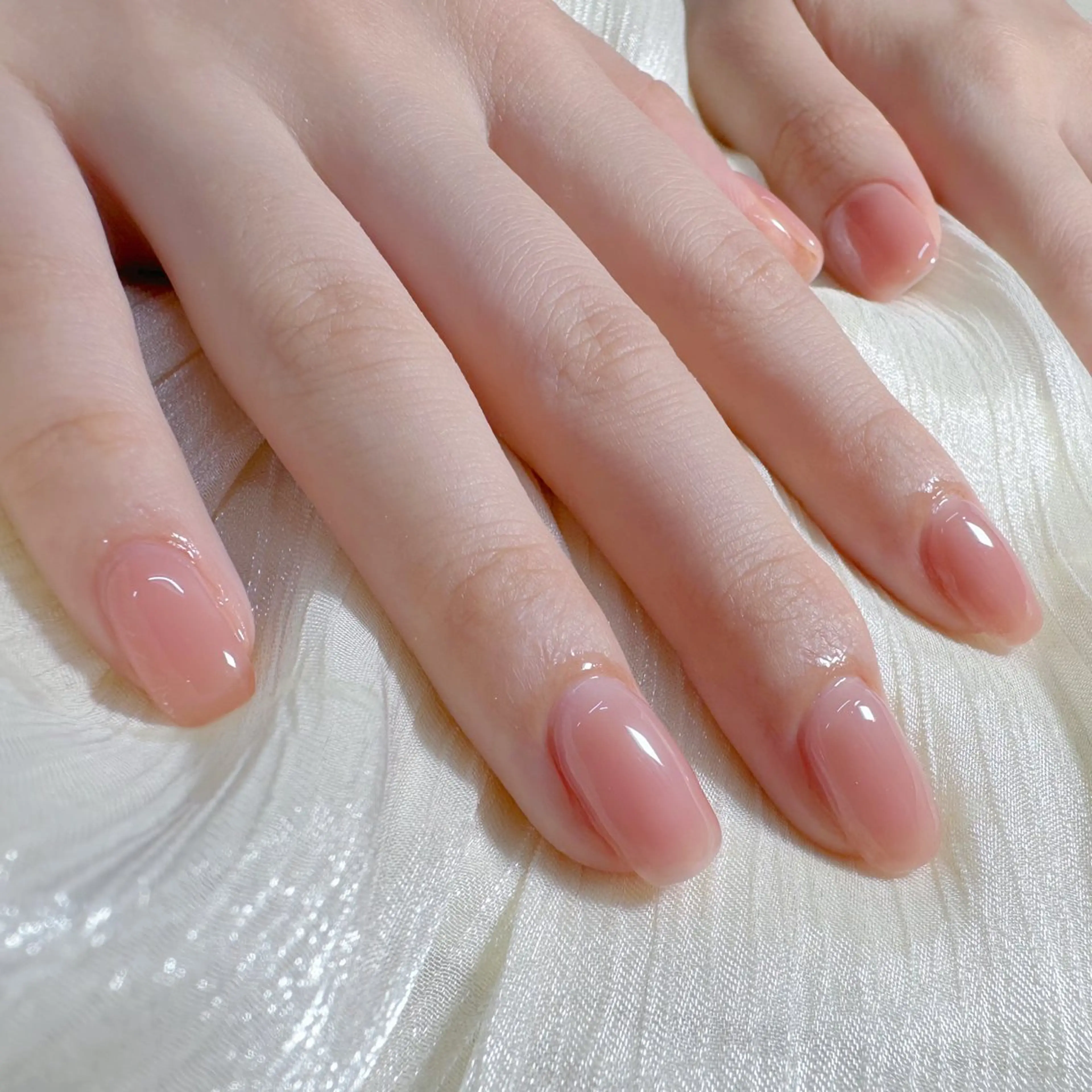 ネイル マグネットネイル オフィスネイル ワンカラーネイル ピンク シンプルネイル ハンドネイル Salon GEMのネイルデザイン