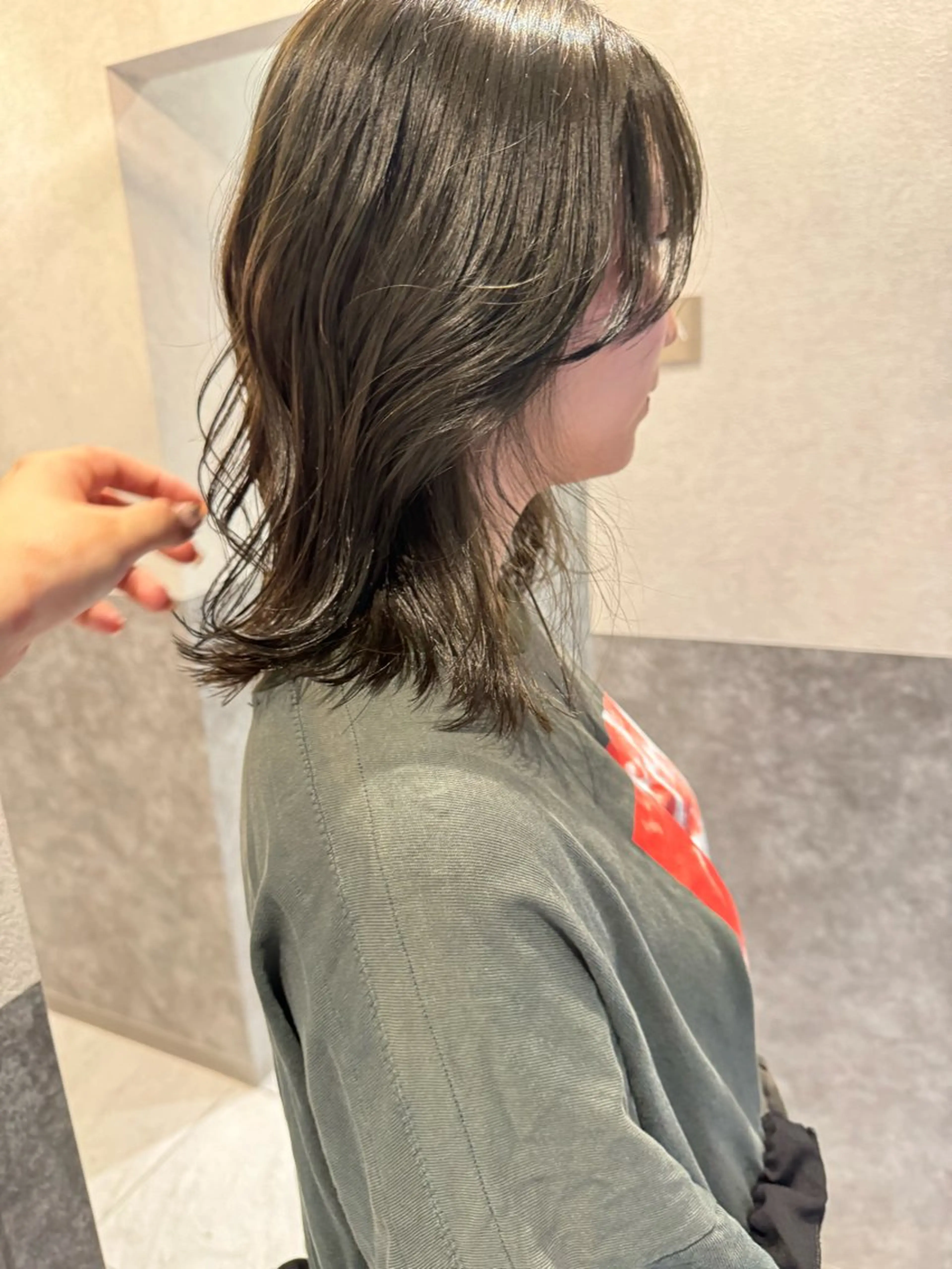 ミディアム カラー SALOWIN新潟万代店所属・SaKiho 🎀のヘアスタイル