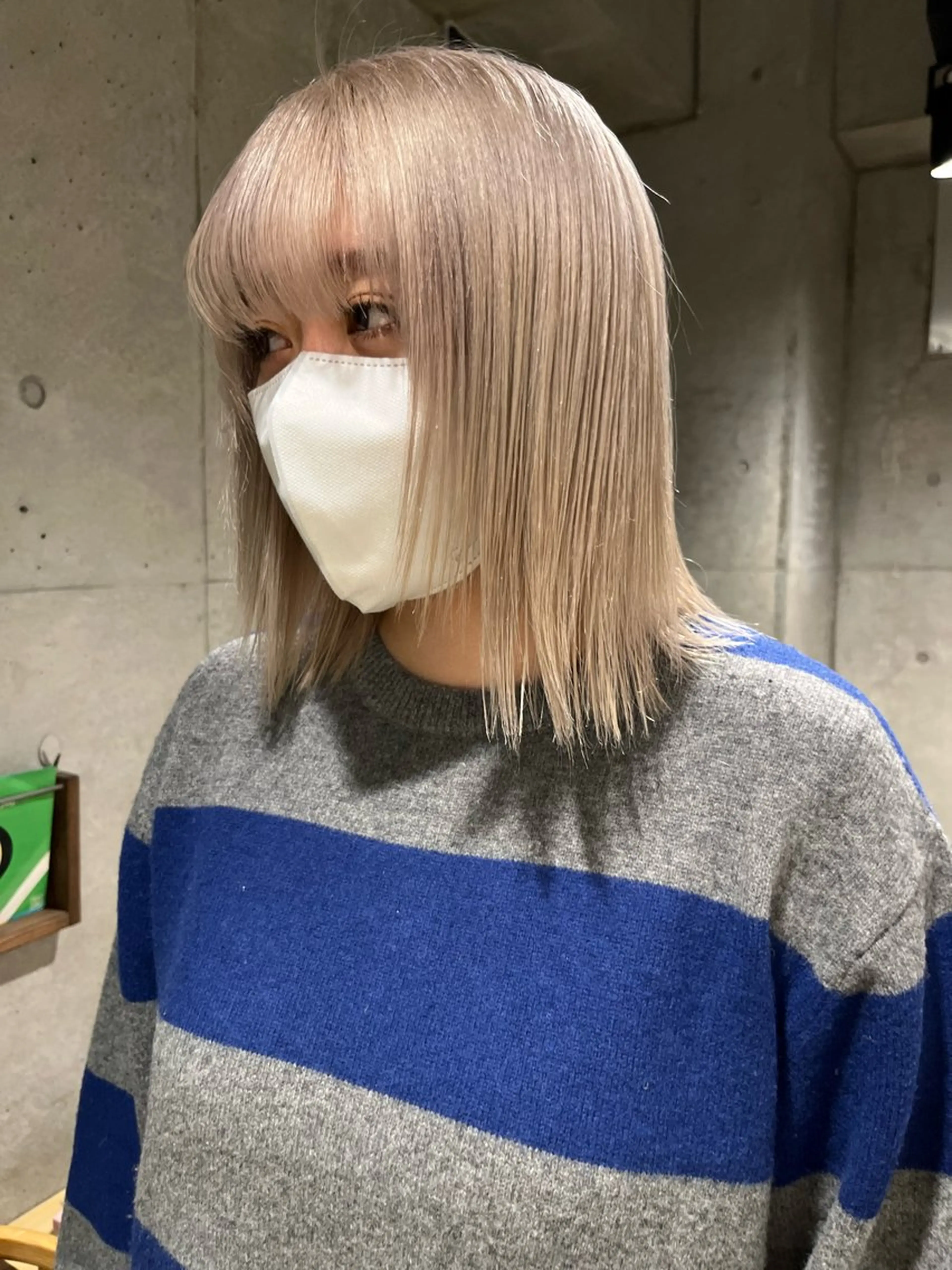 ミディアム カラー ヘアカラー トリートメント Yahiko ハイトーンのヘアスタイル