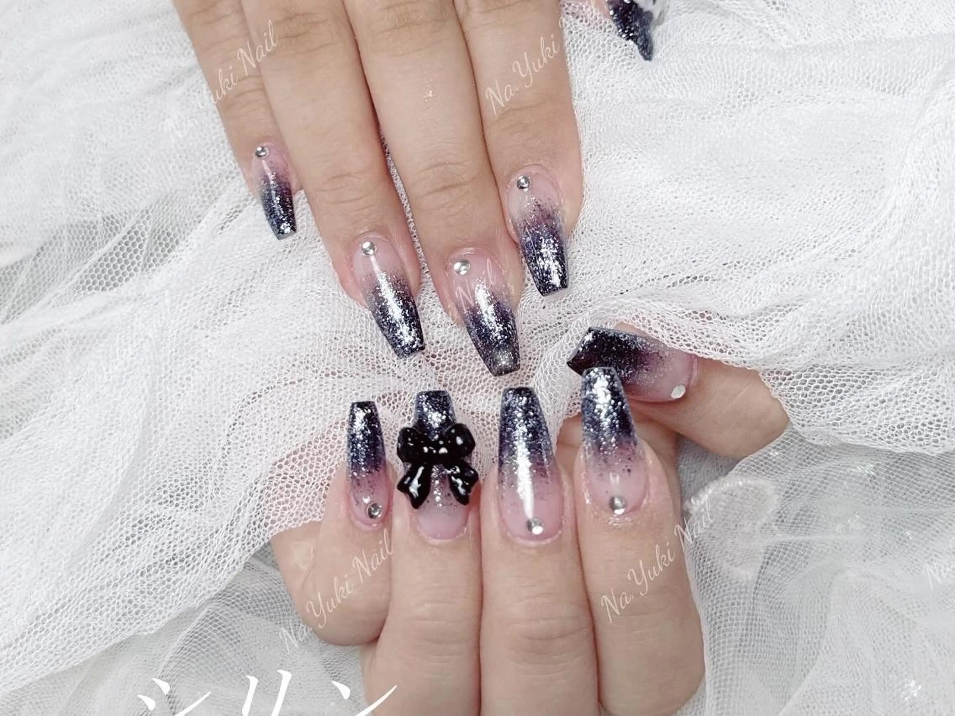 ネイル Queenie 🦋のネイルデザイン