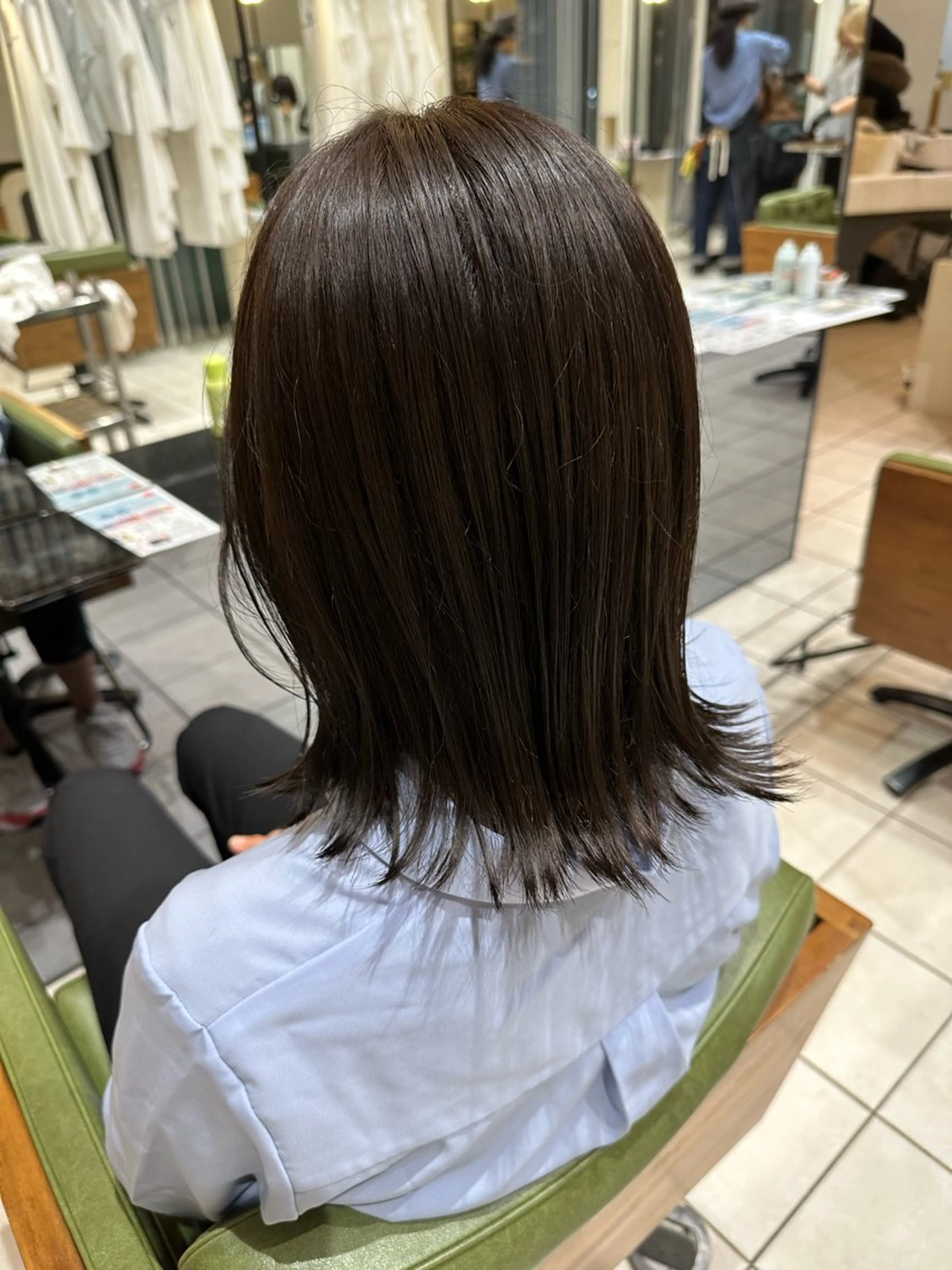 カラー アッシュ アッシュグレー アッシュグレージュ グレージュ ヘアカラー 安藤 太一のヘアスタイル