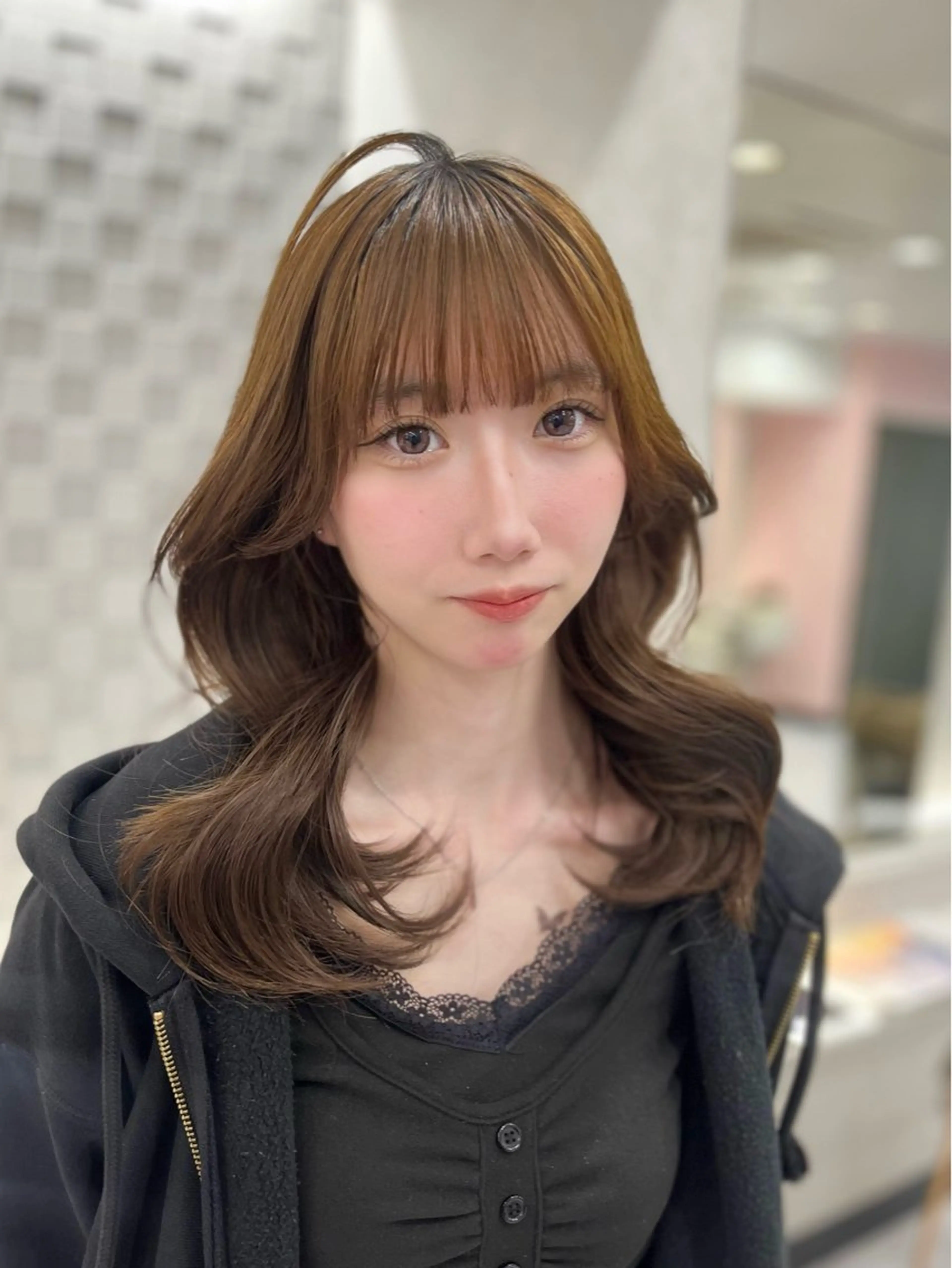 セミロング XENA RENA 名駅 / 艶カラーのヘアスタイル