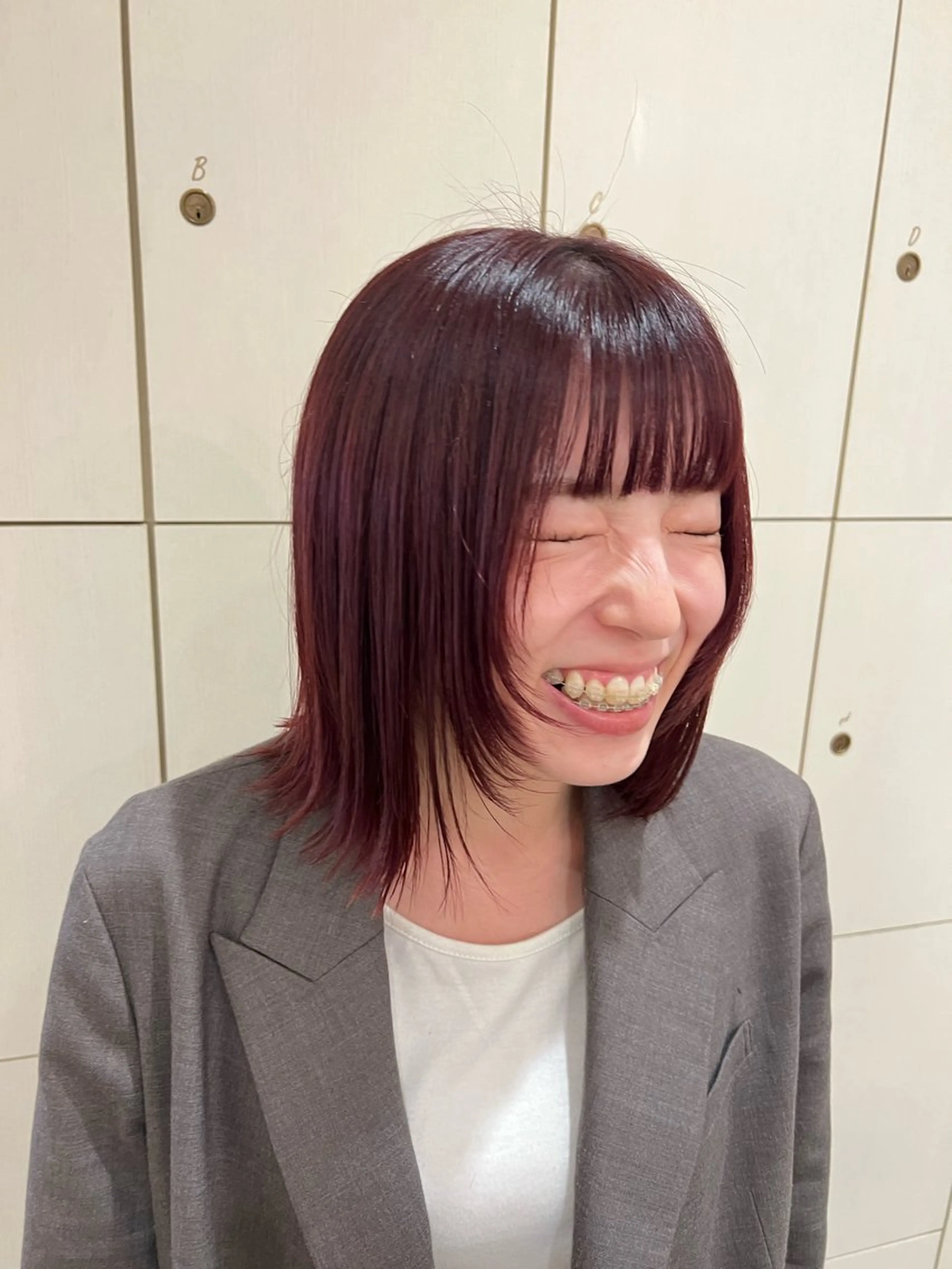 ミディアム カラー ブリーチ ブリーチなしカラー レッドカラー 顔周りカット レイヤーカット SALOWIN川崎WEST店所属・🌷川崎/アレンジ/ 暖色ボブ/コトネ🌷のヘアスタイル