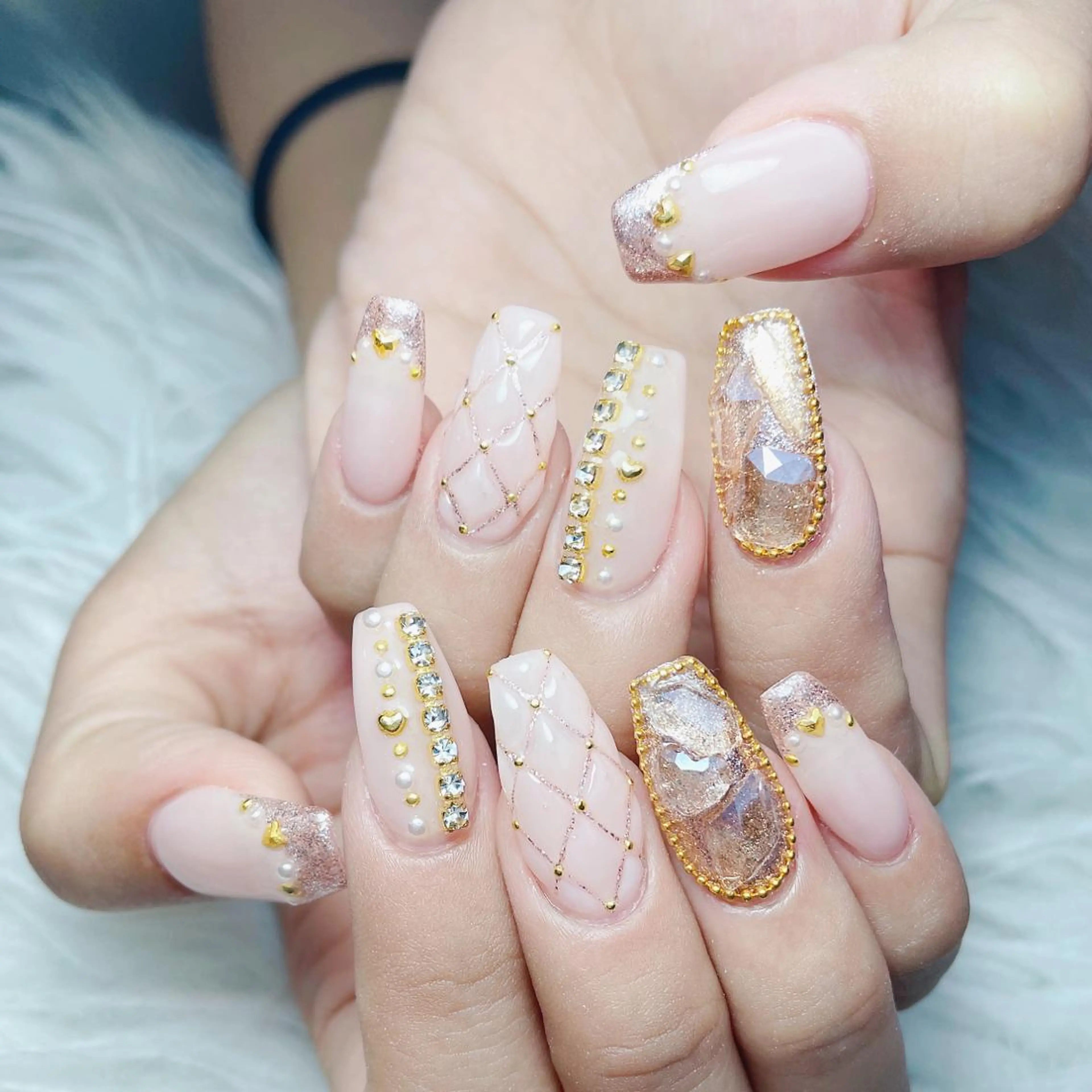 ネイル クリアネイル フラワーネイル グラデーション キラキラネイル マグネットネイル ハンドネイル NailPrincess所属・princess スカルプ専門店のネイルデザイン
